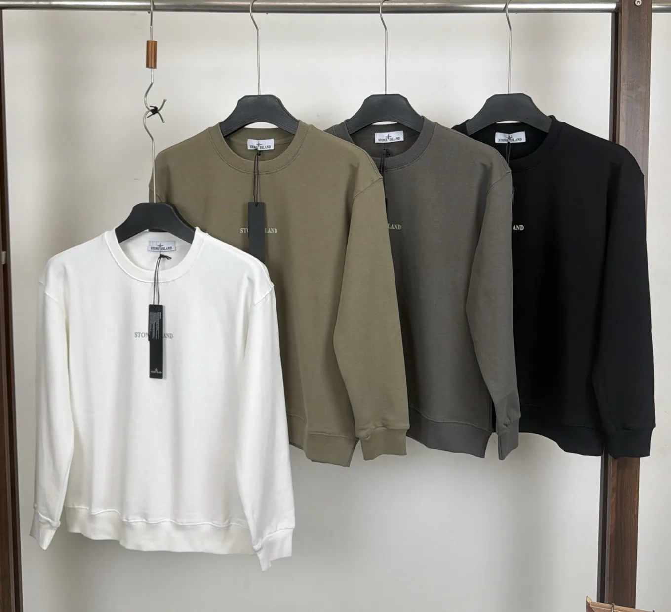 Men's Sweatshirts And Hoodies STONE ISLAND 18002065