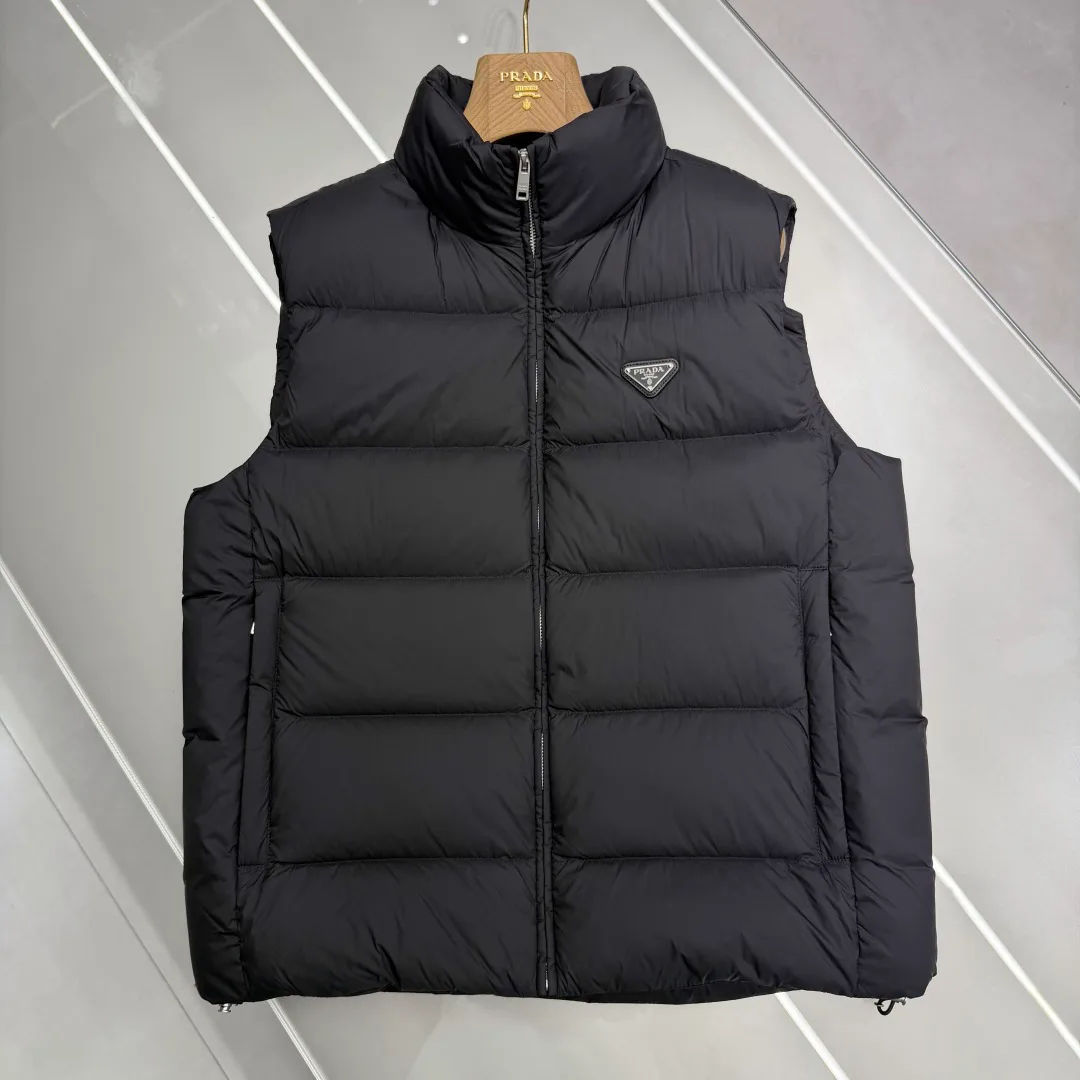 Жилеты Мужские Prada 18680238