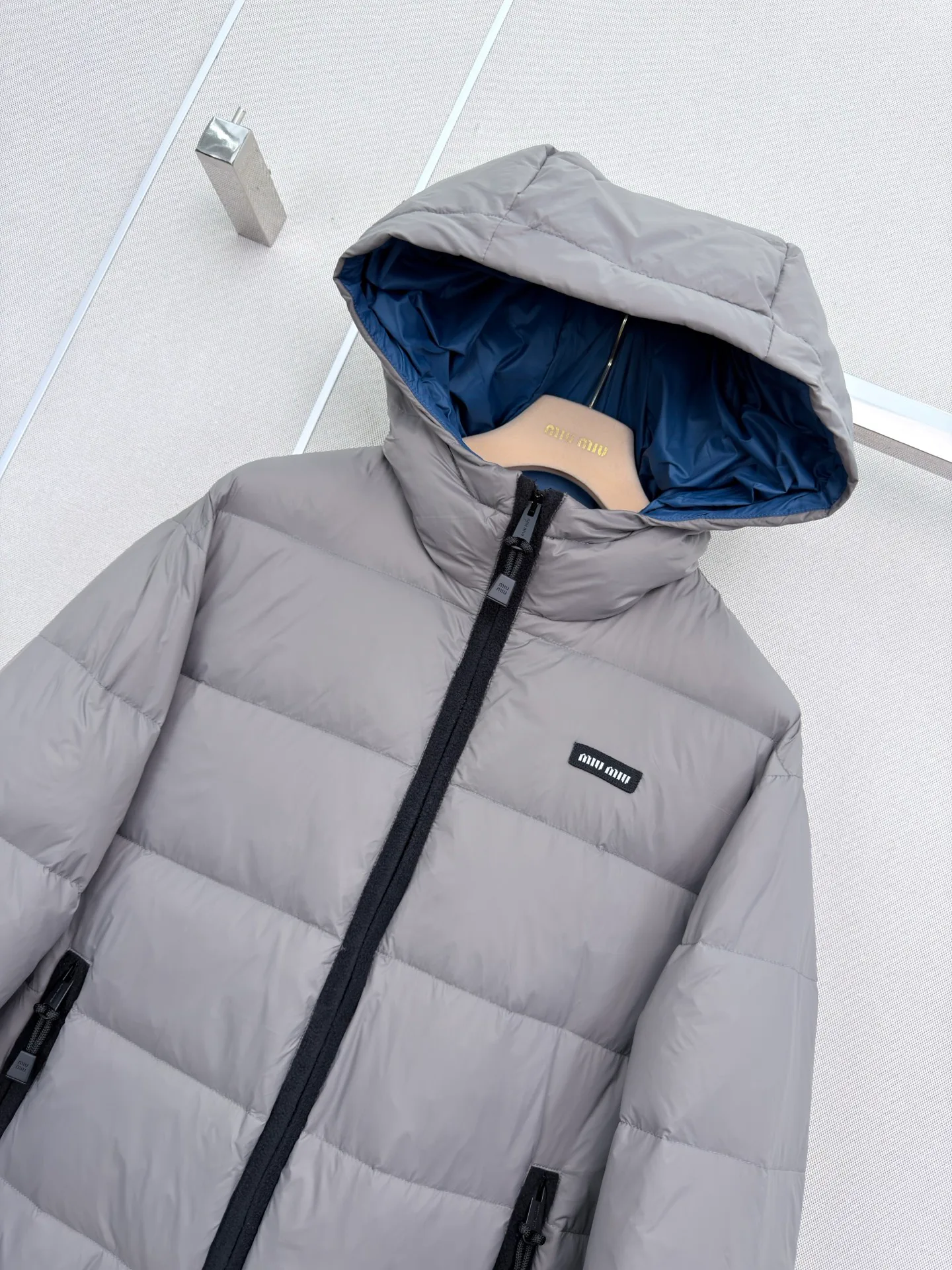Women's Jackets And Down Jackets MIU MIU 18043049