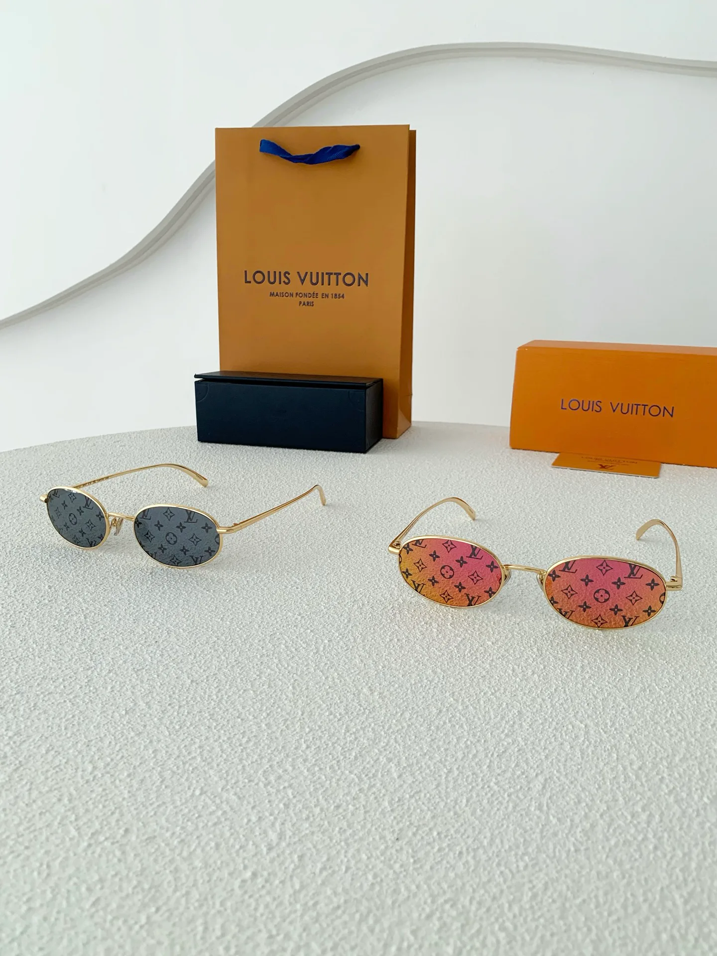 Glasses LOUIS VUITTON 18052506