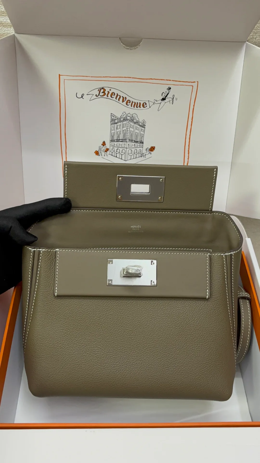 Women's Classic Handbags HERMES 17651562