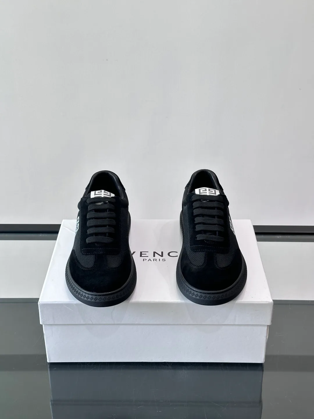 Men's Sneakers GIVENCHY 17672612