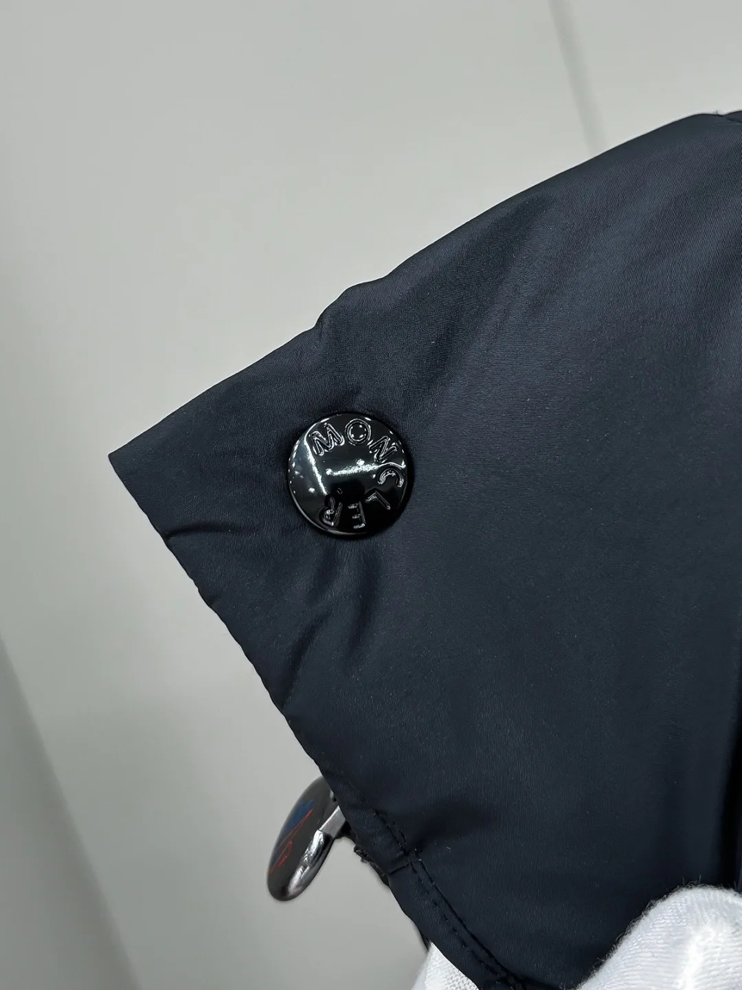 Жилеты Мужские Moncler 18596629