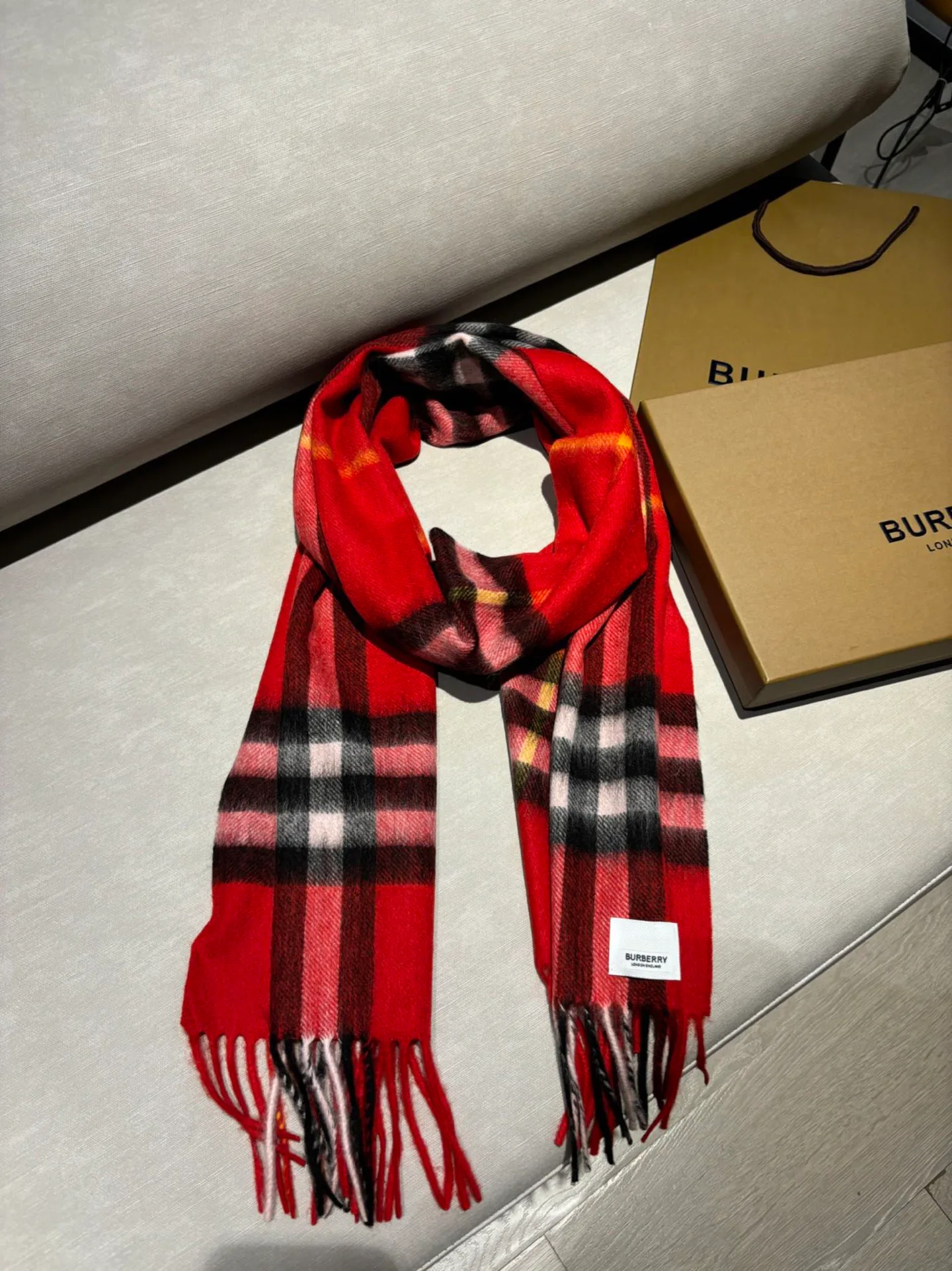 Scarves BURBERRY 18507483