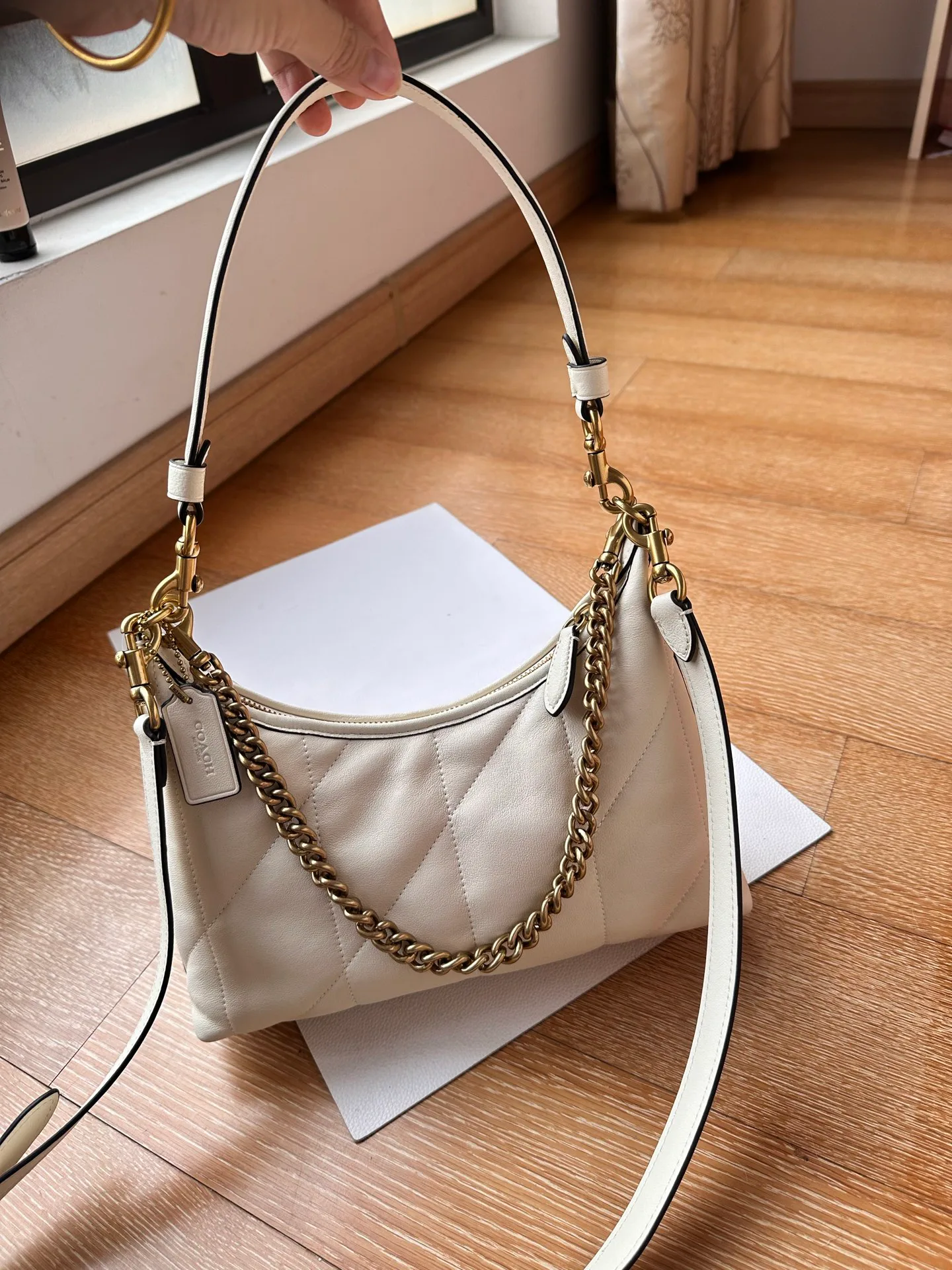 Women's Classic Handbags COACH 17961054
