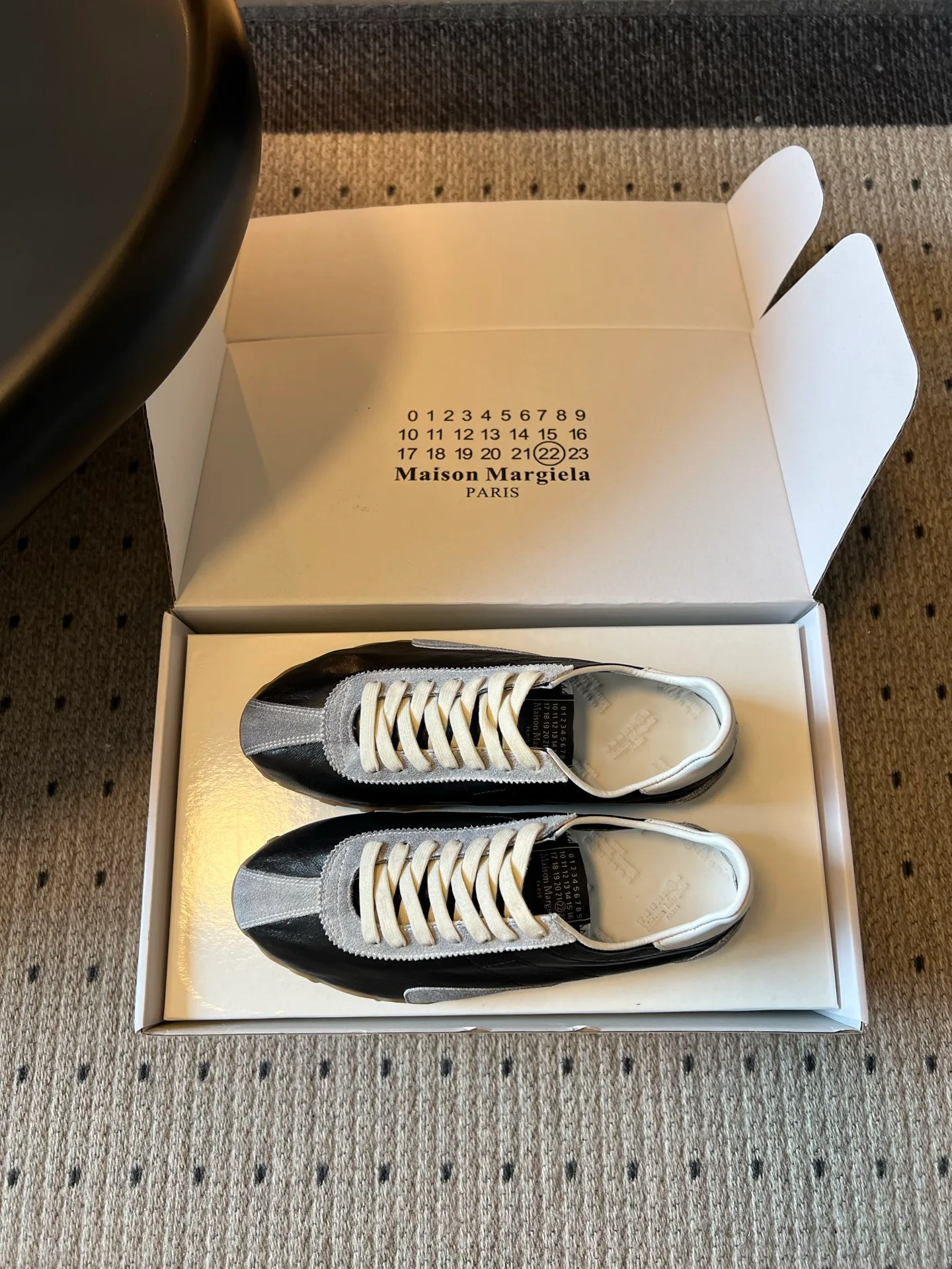 Women's Sneakers MAISON MARGIELA 17523636