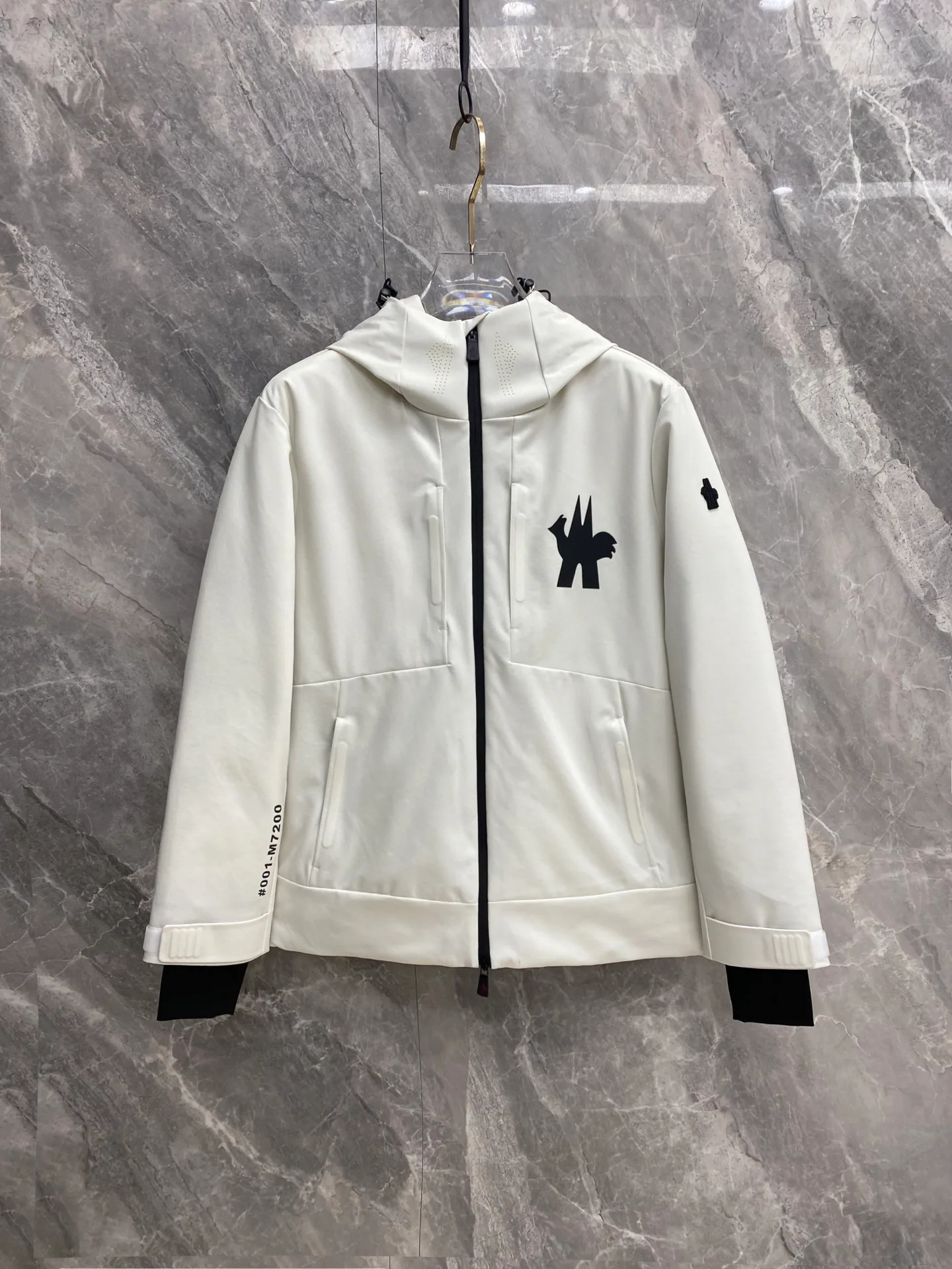 Men's Jackets And Down Jackets MONCLER 18348635