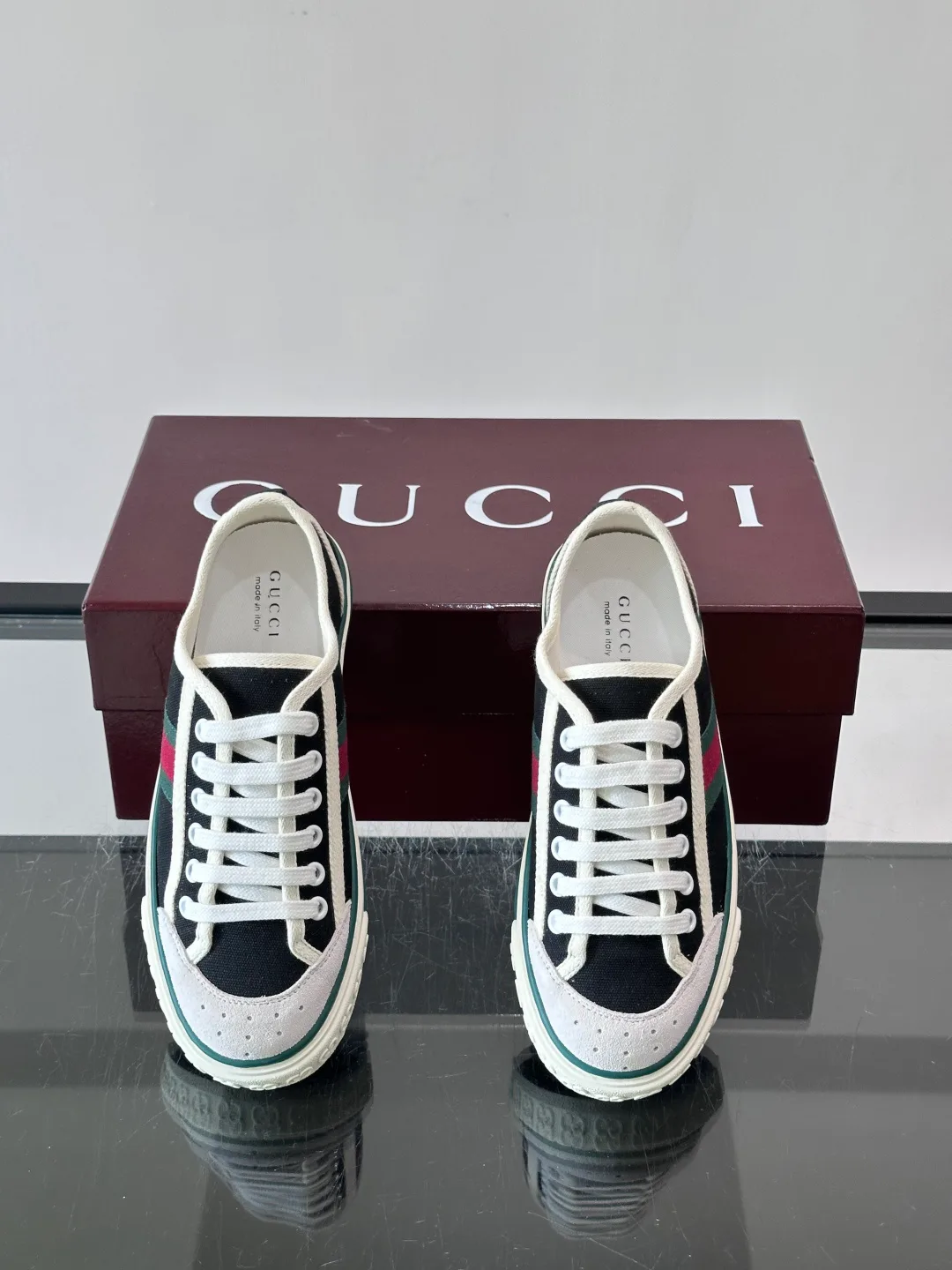 Women's Sneakers GUCCI 17941060