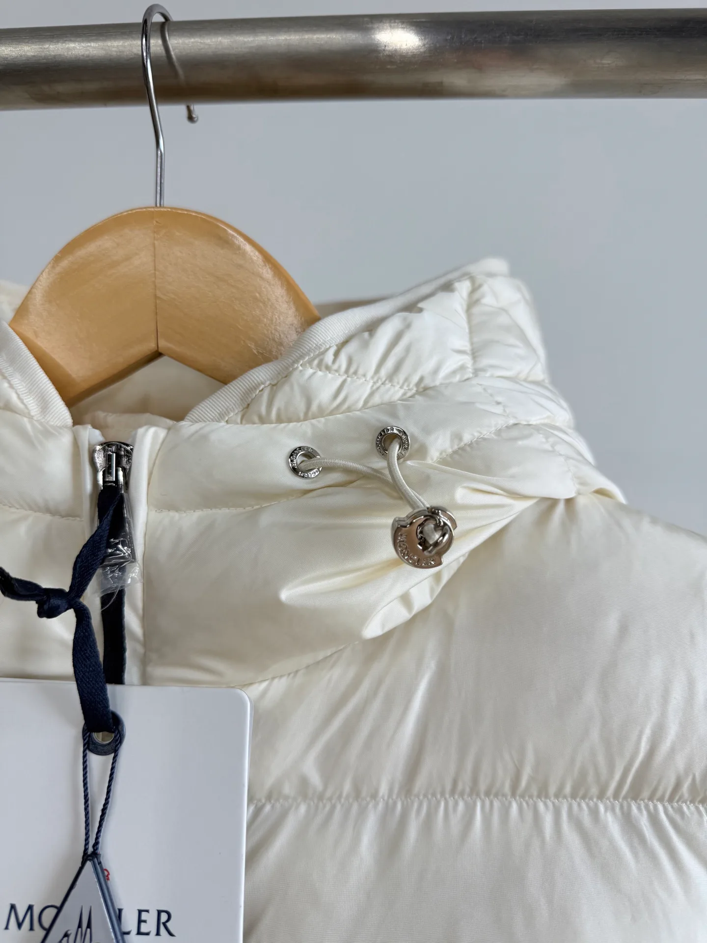 Куртки И Пуховики Женские Moncler 18615769