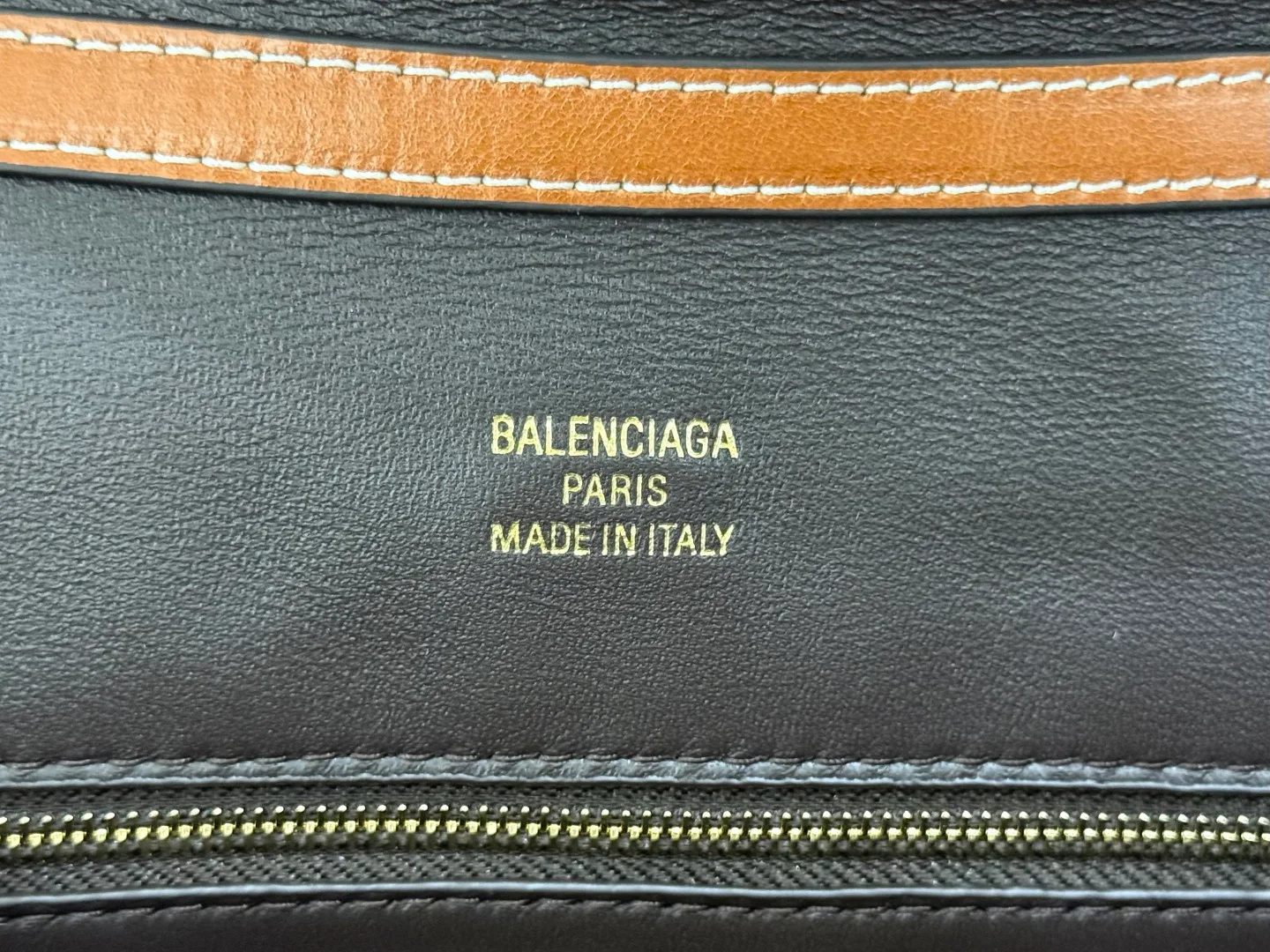 Классические Сумки Женские Balenciaga 18608579