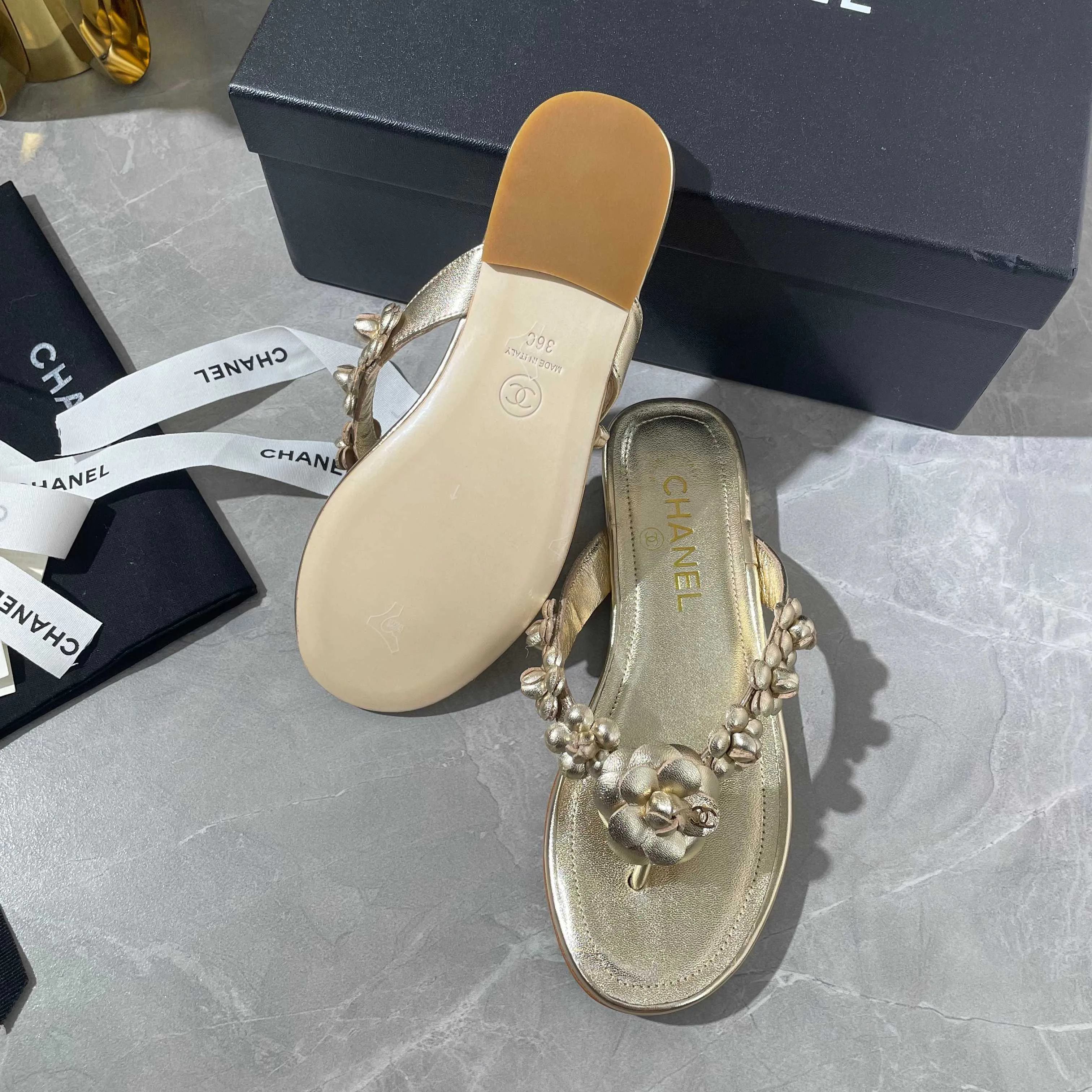 Women's Flip-Flops CHANEL 17947069