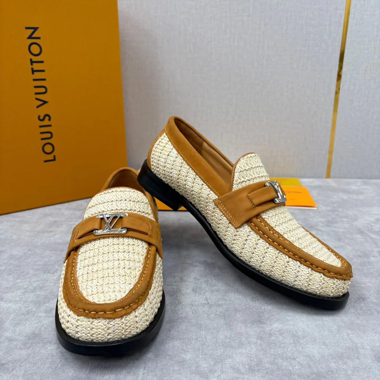Men's Loafers And Dress Shoes LOUIS VUITTON 18193947
