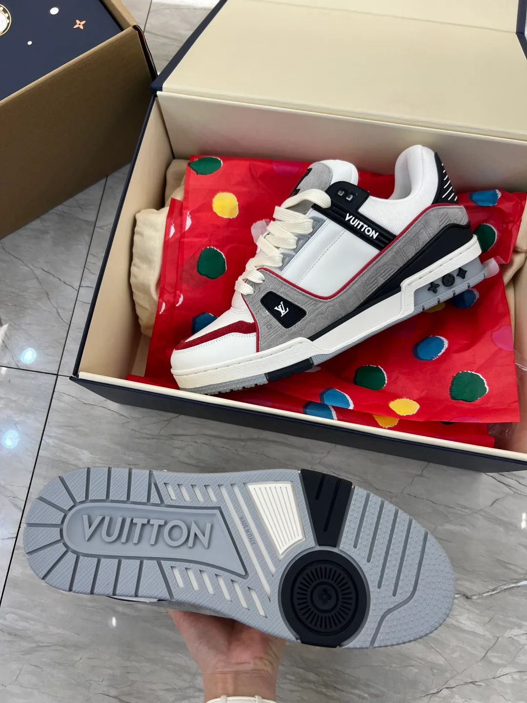 Women's Sneakers LOUIS VUITTON 17941659