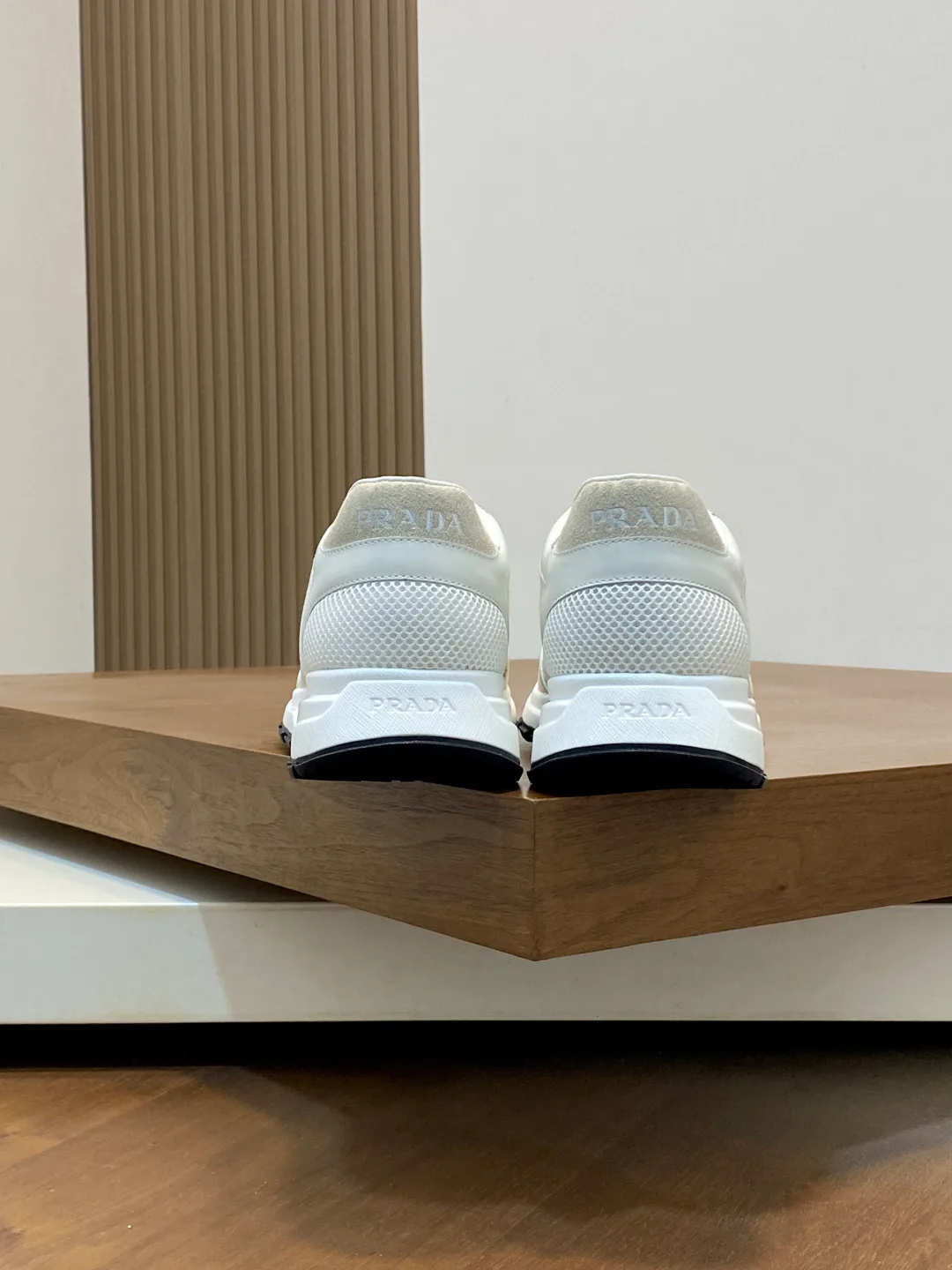 Men's Sneakers PRADA 18079030