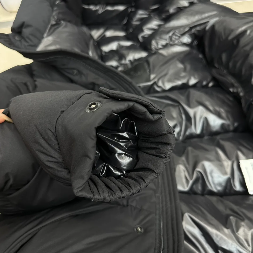 Women's Jackets And Down Jackets MONCLER 18415705