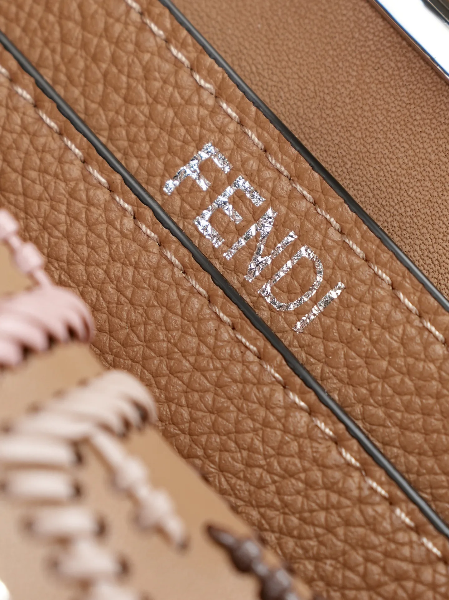Women's Classic Handbags FENDI 18005124
