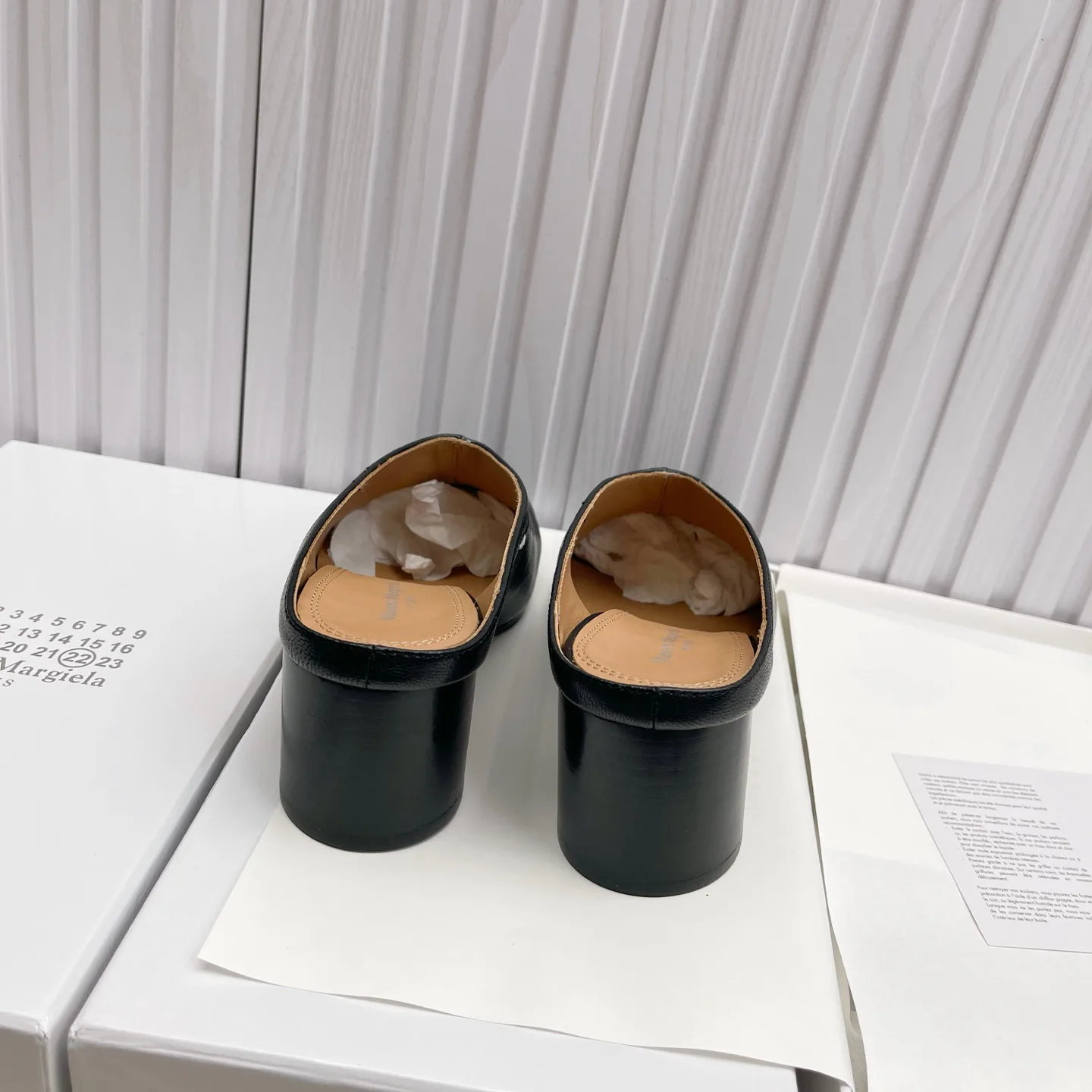 Women's Mules And Clogs MAISON MARGIELA 18104519