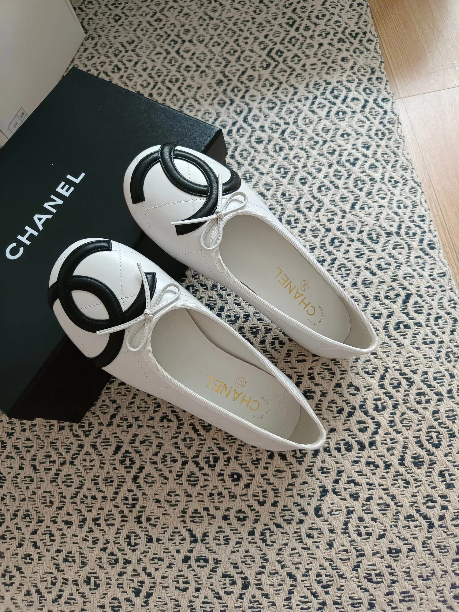 Women's Ballet Flats CHANEL 18475356