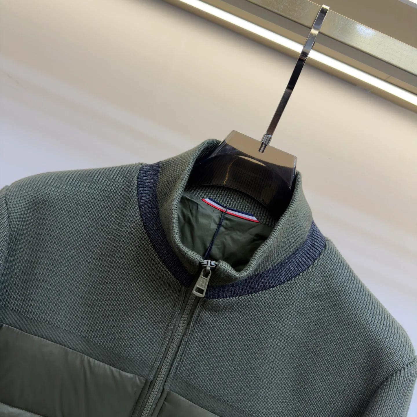 Men's Jackets And Down Jackets MONCLER 18048019