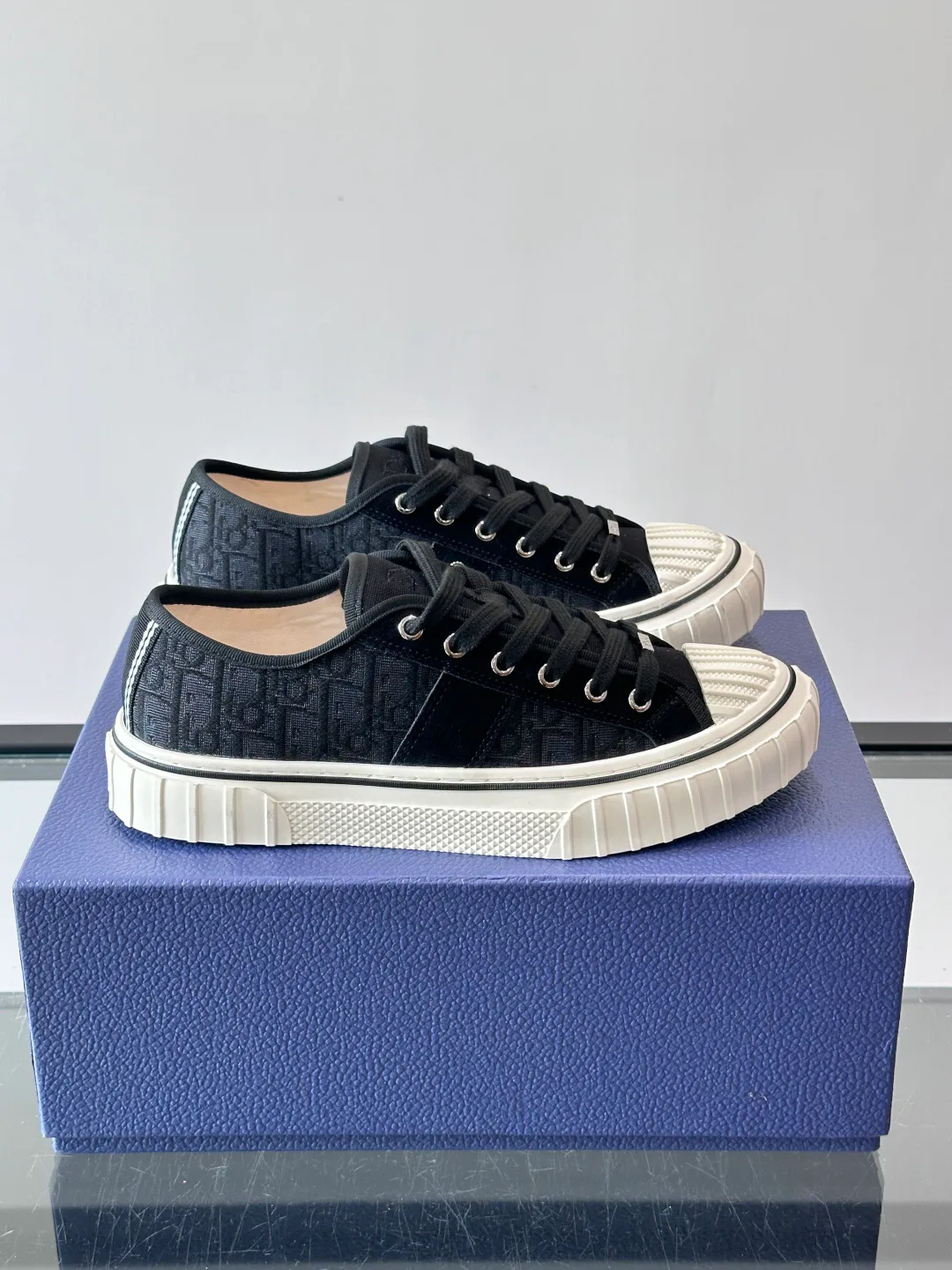 Women's Sneakers CHRISTIAN DIOR 18118751