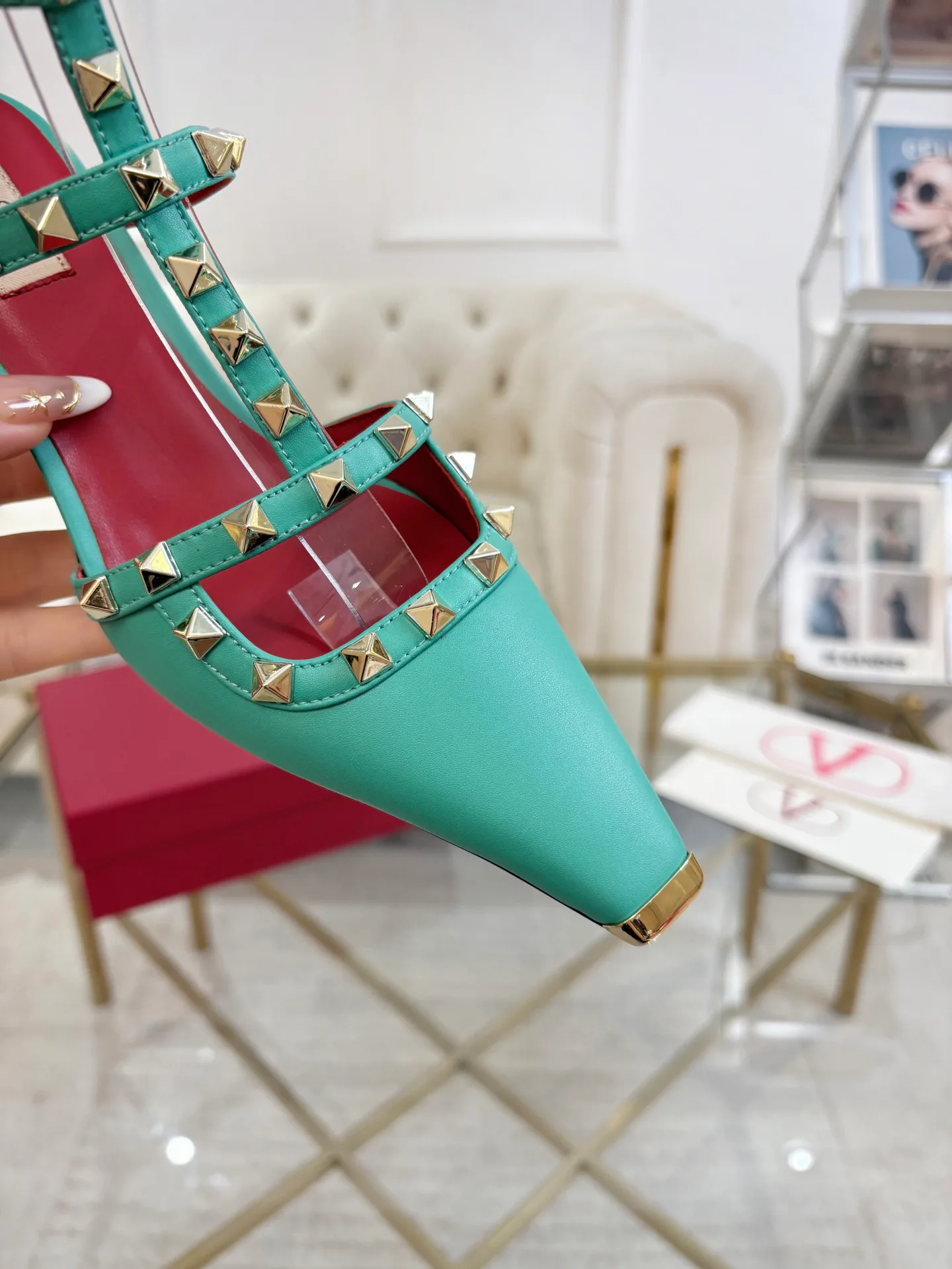Women's Open-Toe Sandals VALENTINO 17843936
