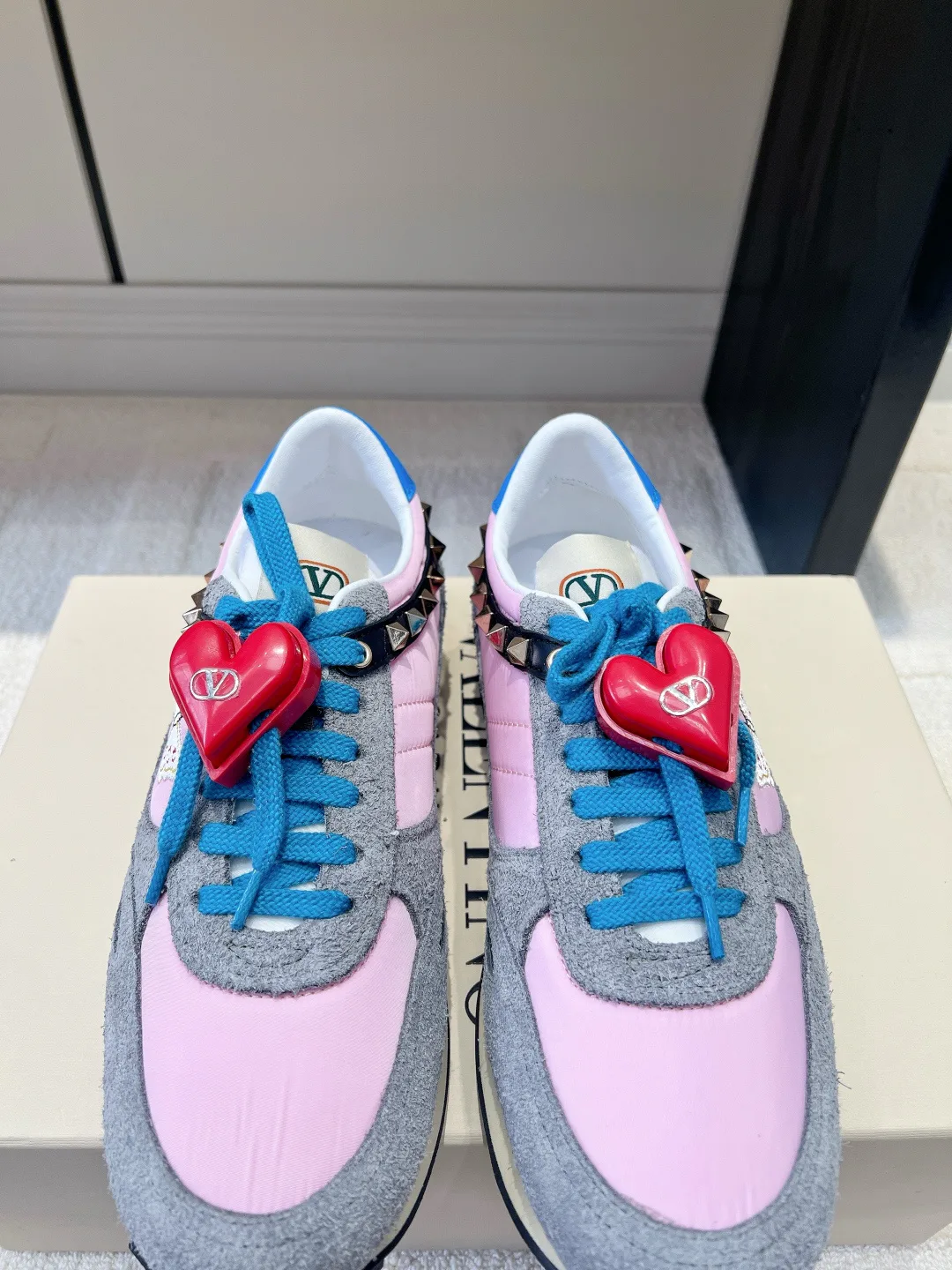 Women's Sneakers VALENTINO 18436565
