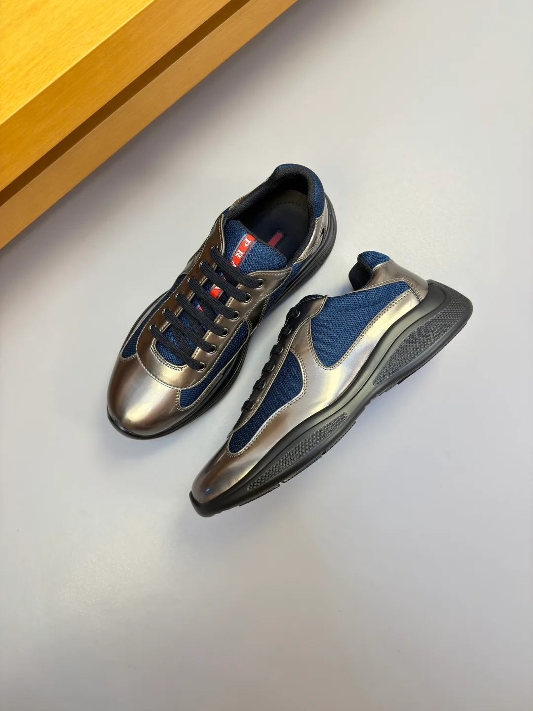 Men's Sneakers PRADA 17955077