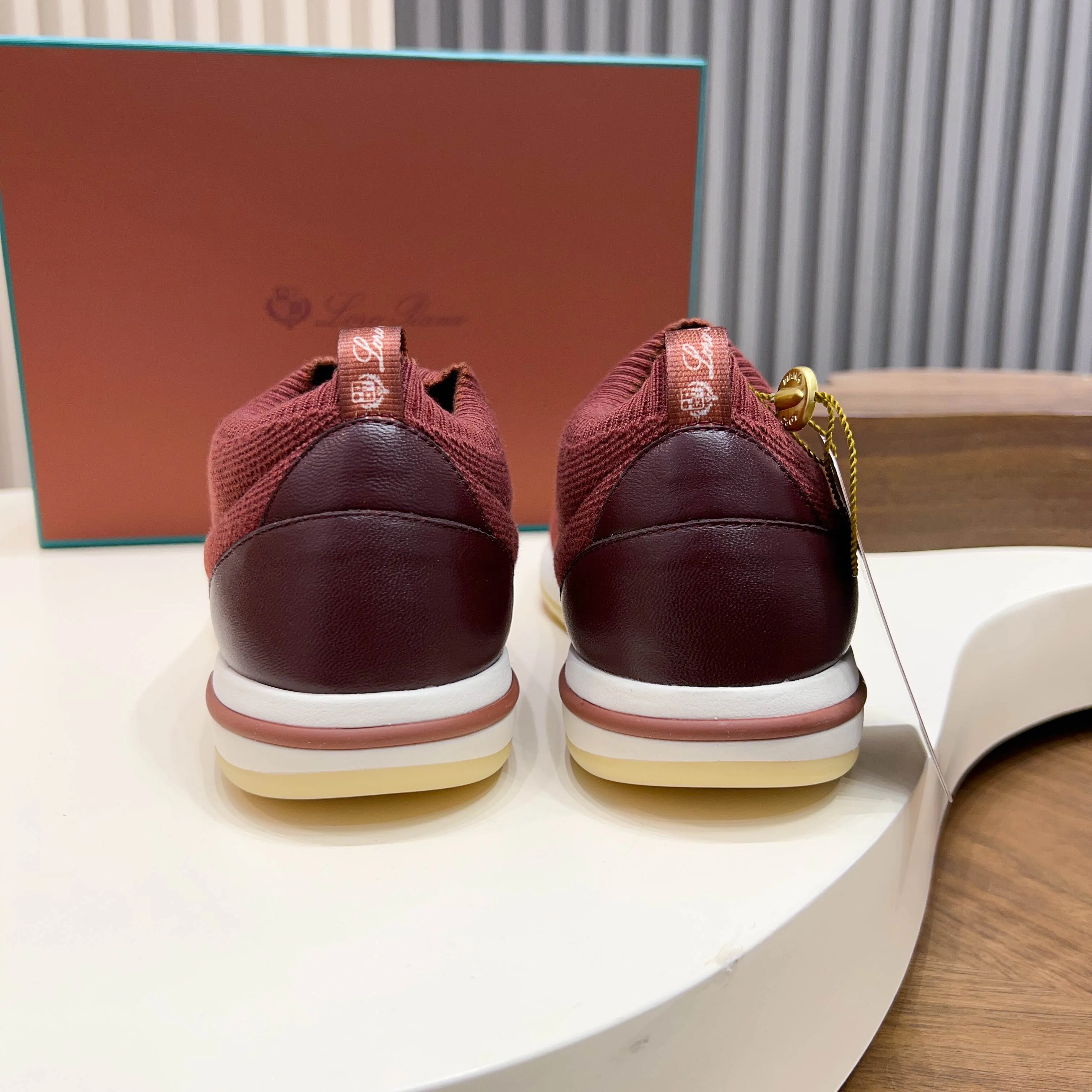 Men's Sneakers LORO PIANA 18250753