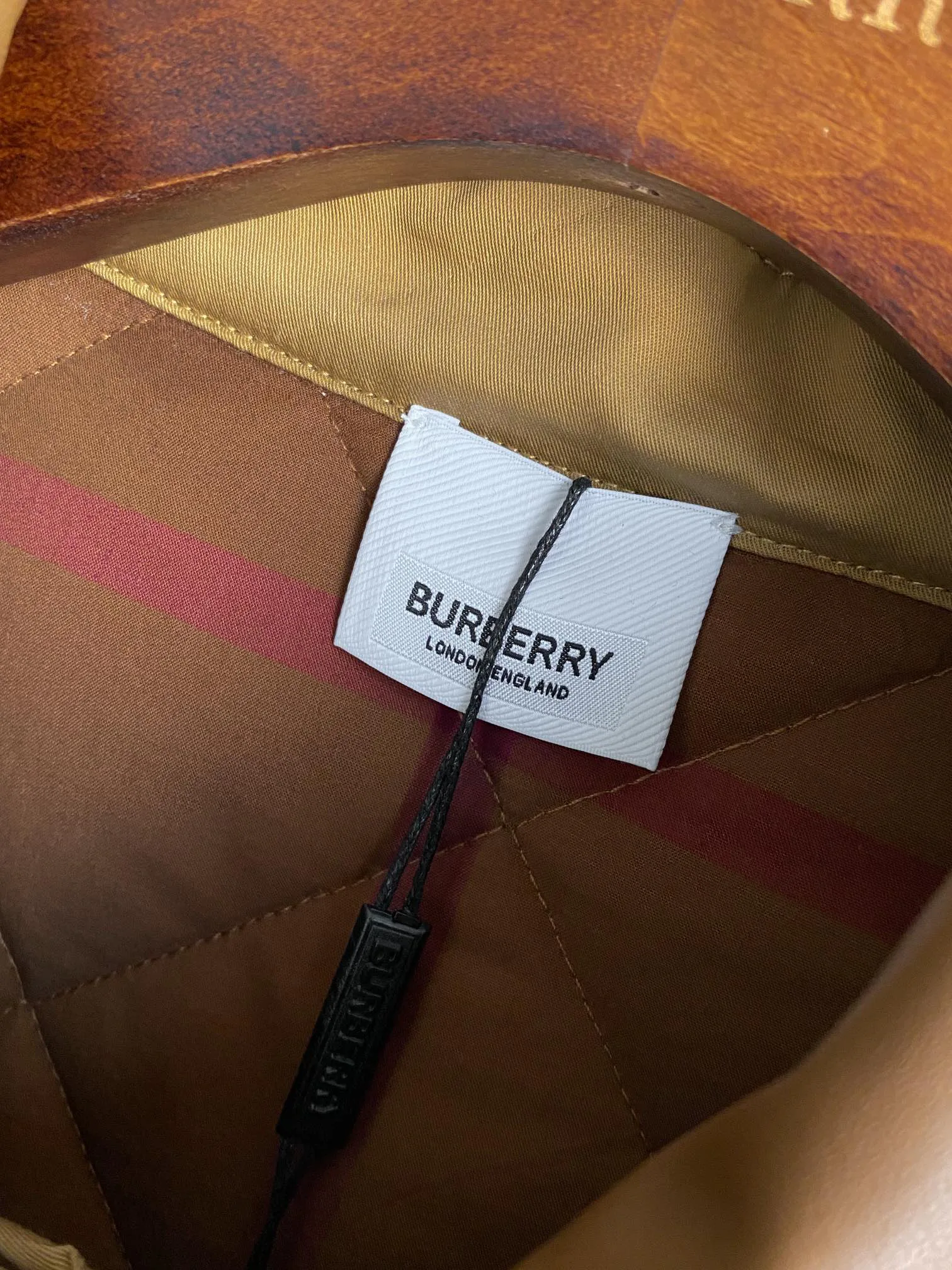 Women's Jackets And Down Jackets BURBERRY 17998761
