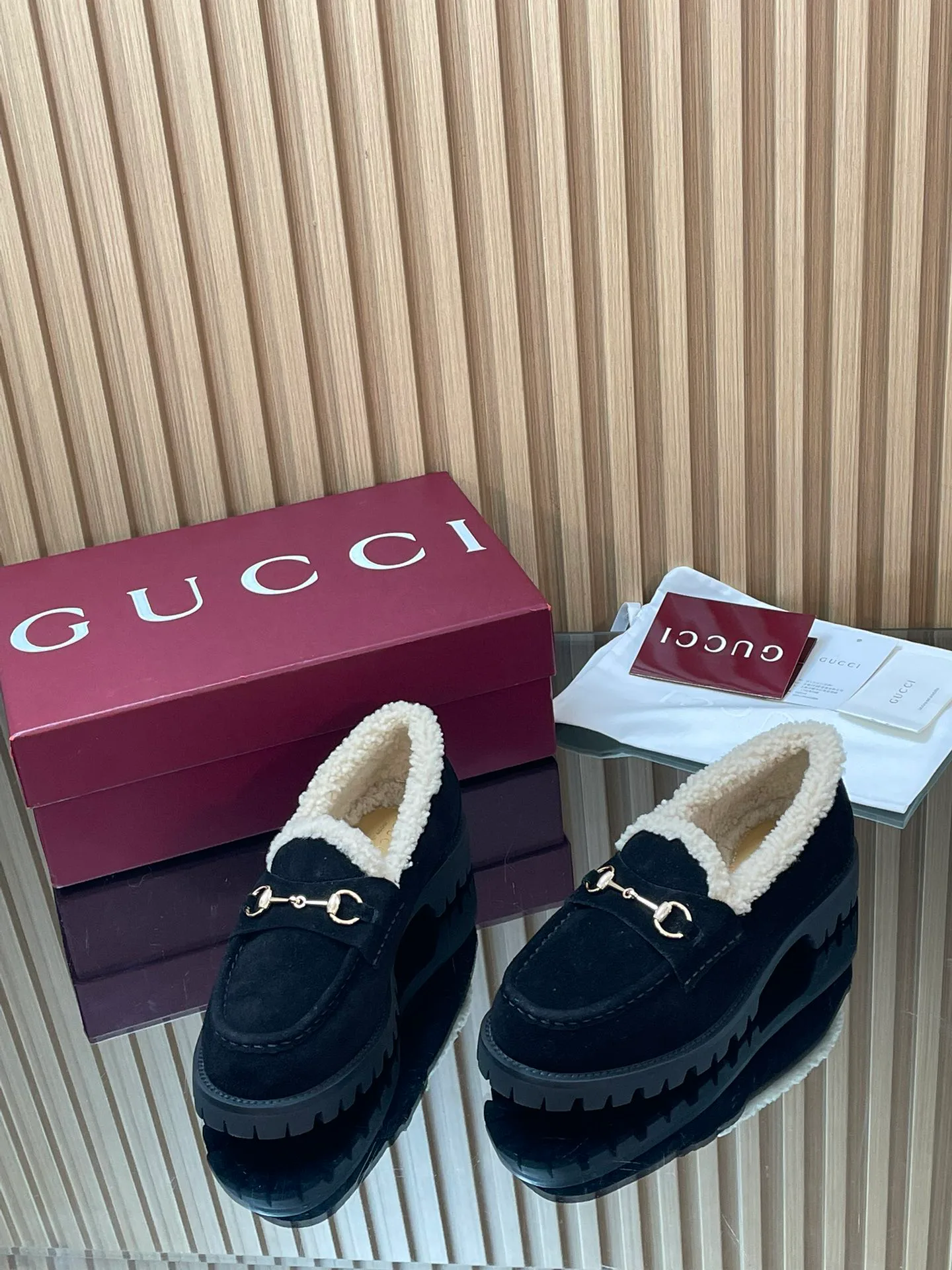 Women's Loafers And Moccasins GUCCI 18187060