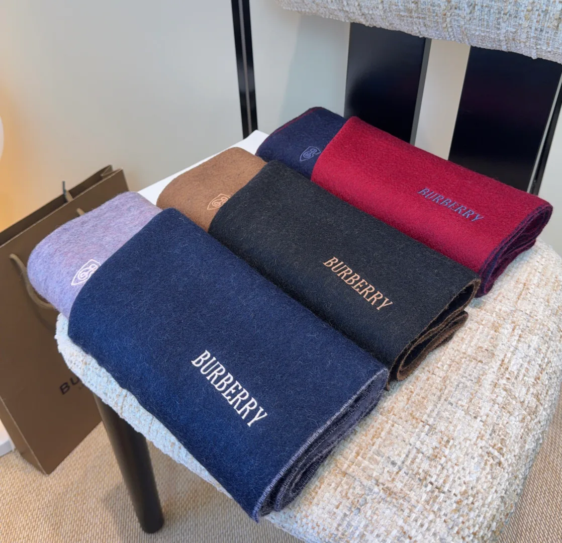 Scarves BURBERRY 18449898