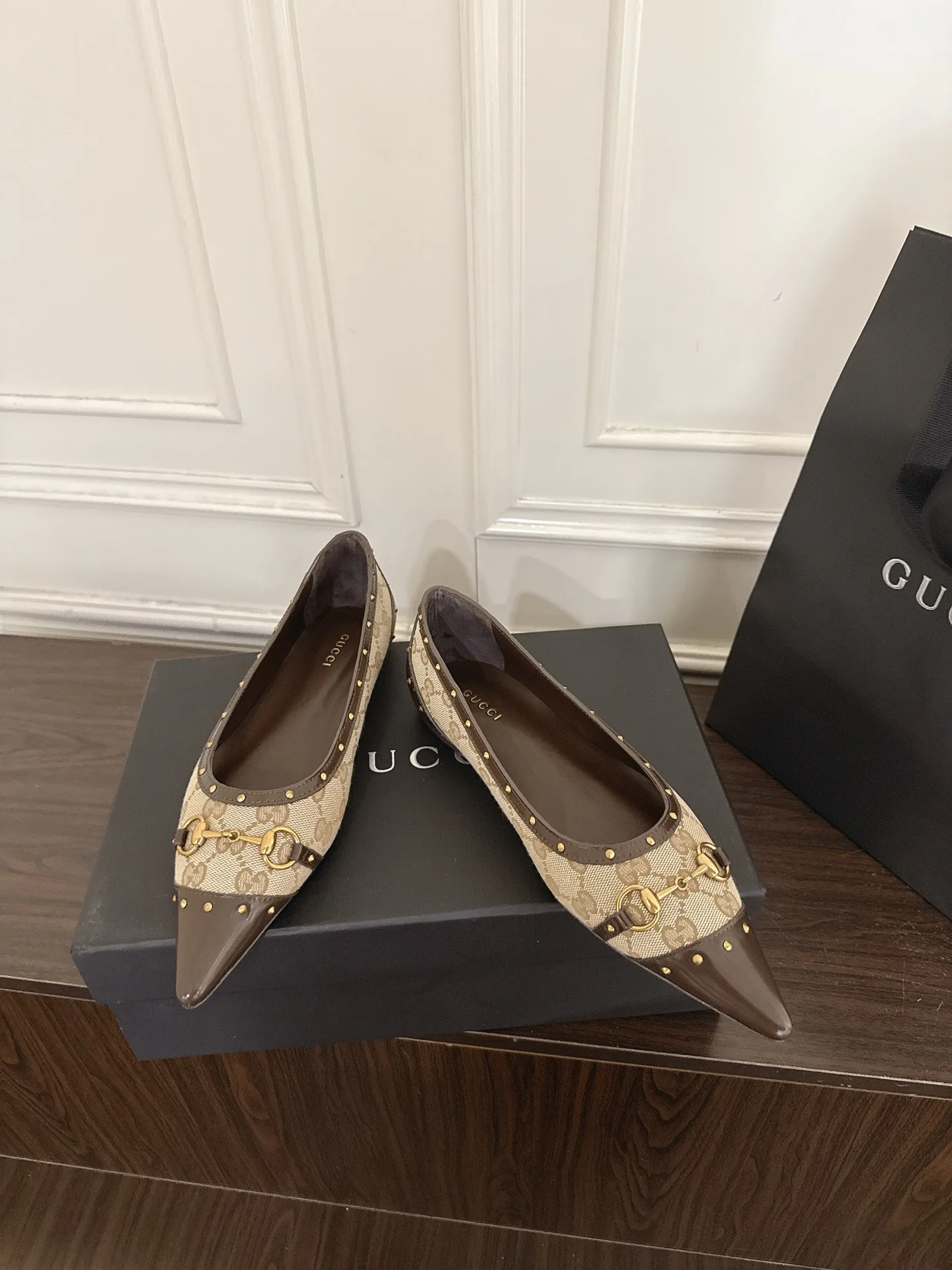 Women's Ballet Flats GUCCI 18135557