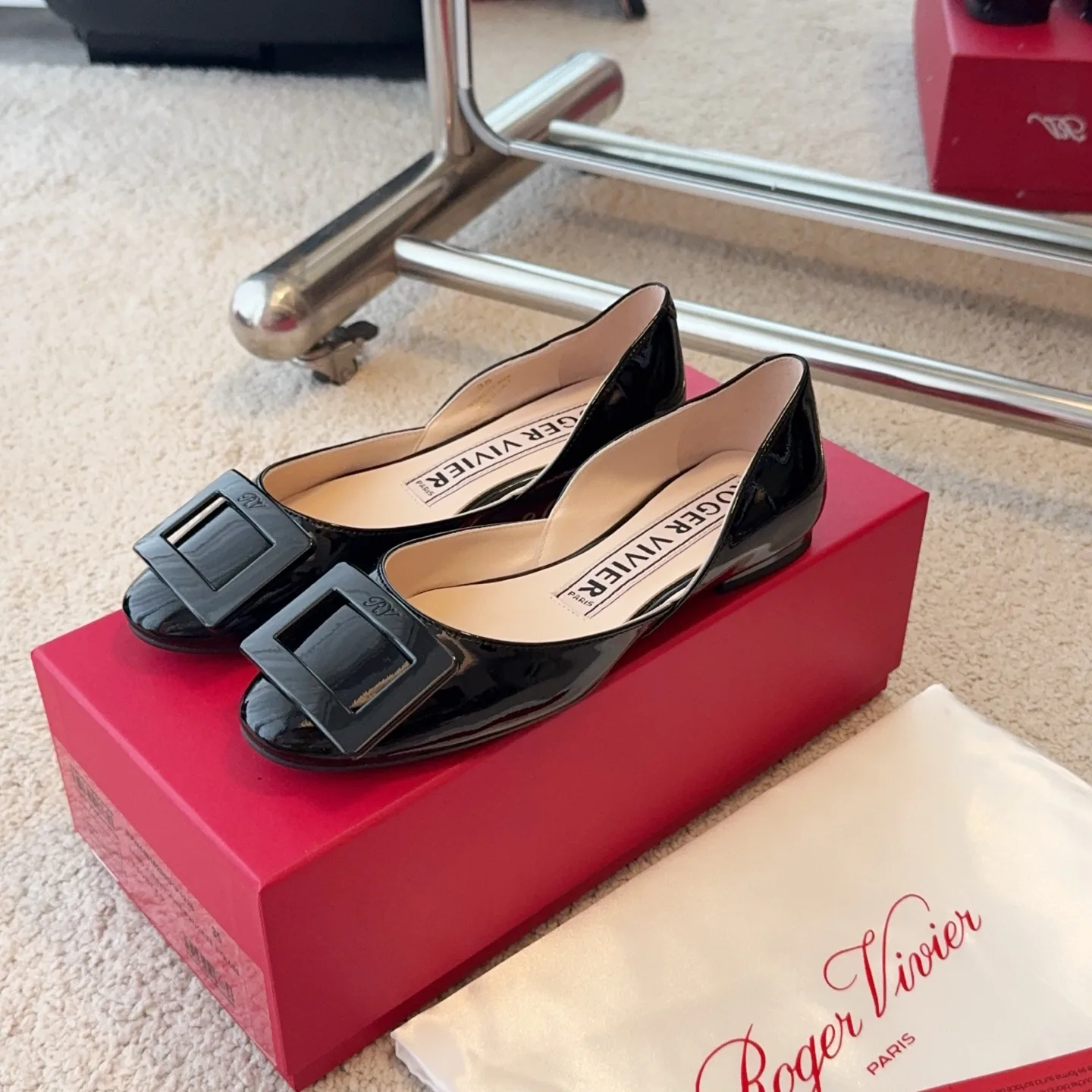 Women's Ballet Flats ROGER VIVIER 17550588