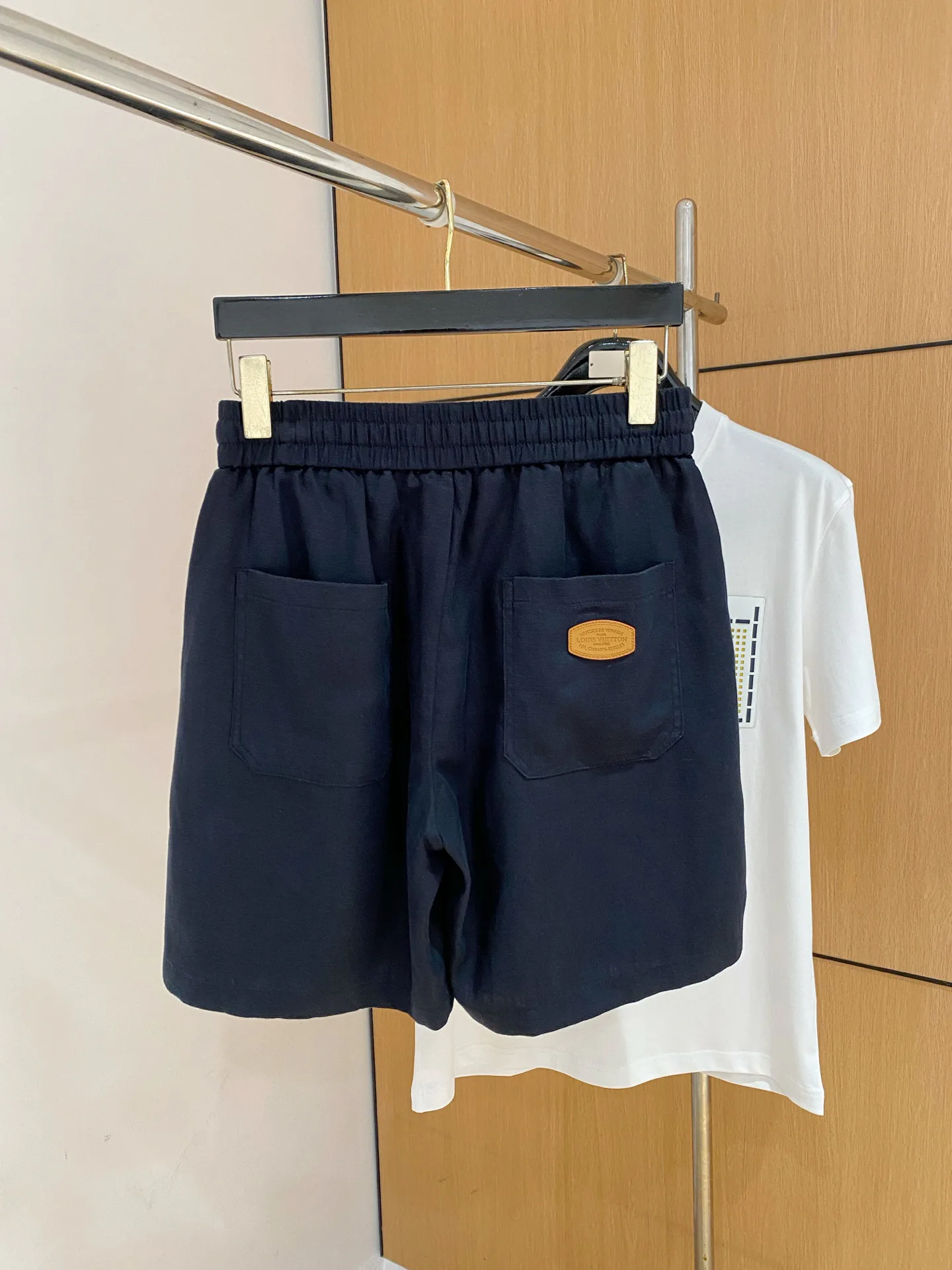 Men's Shorts LOUIS VUITTON 18246963