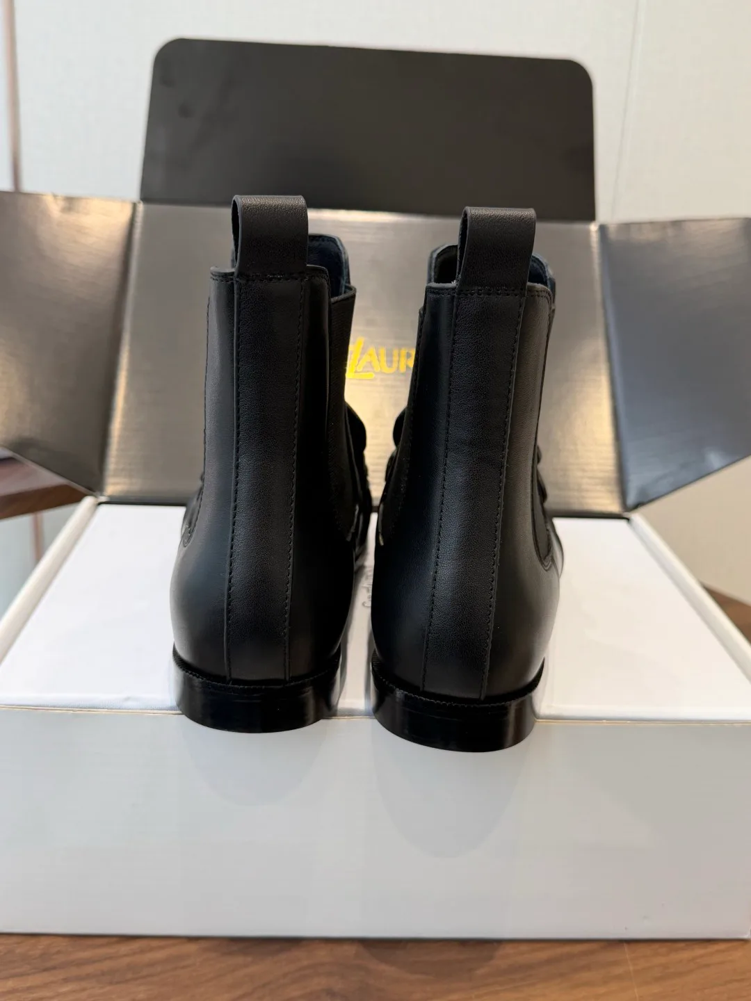 Women's Loafers And Moccasins SAINT LAURENT 18182788