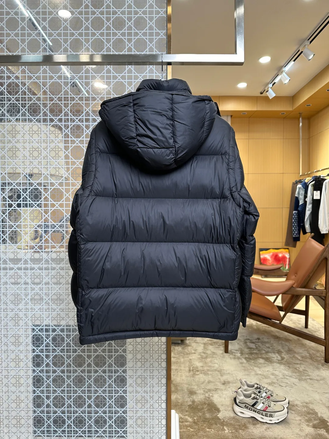 Men's Jackets And Down Jackets MONCLER 18260869