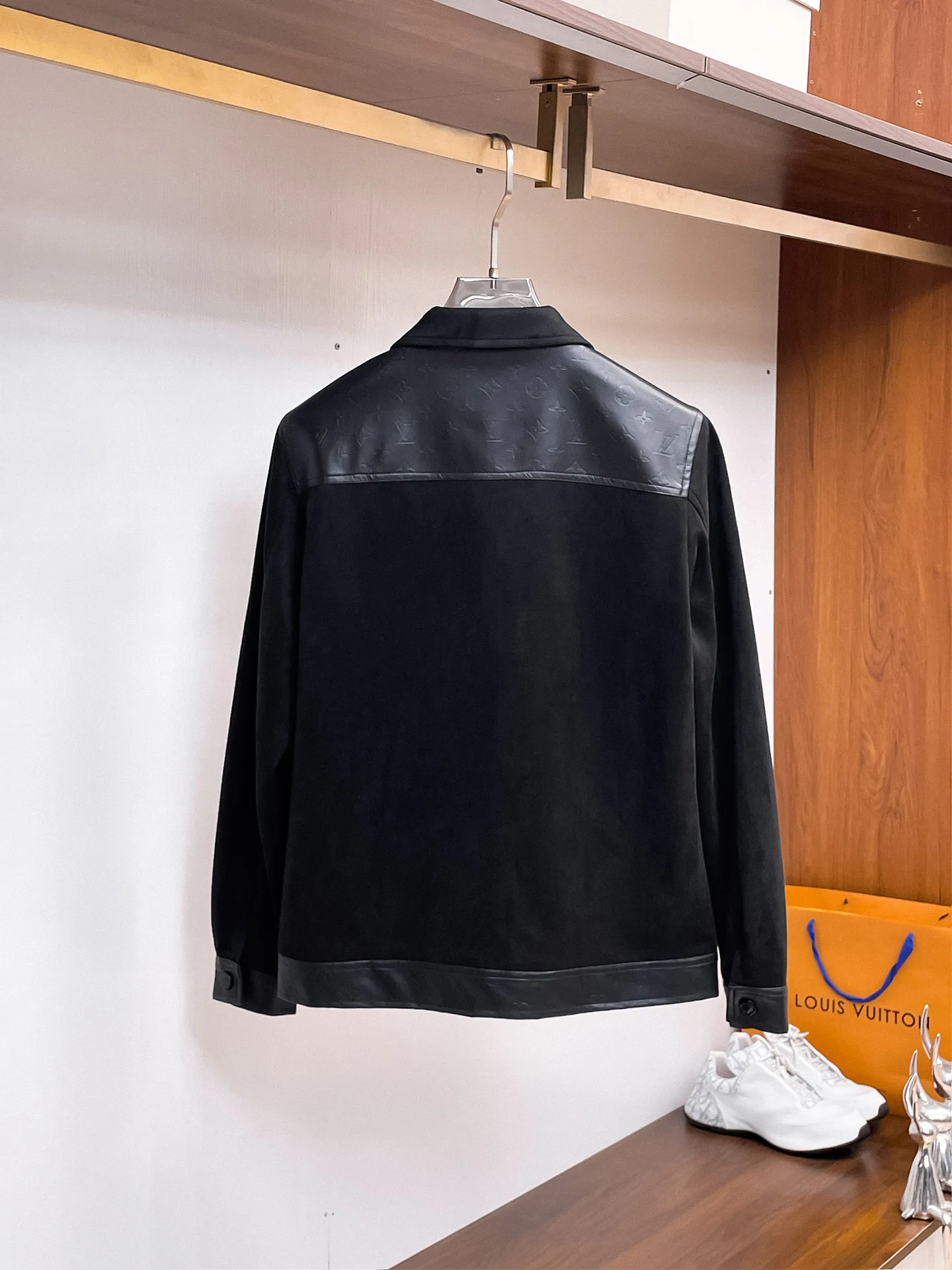 Men's Leather Jackets And Sheepskin Coats LOUIS VUITTON 18197244