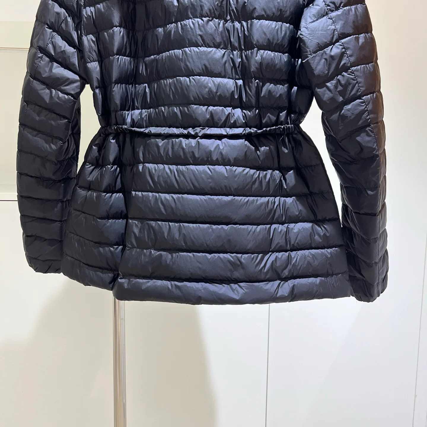 Women's Jackets And Down Jackets MONCLER 18180089