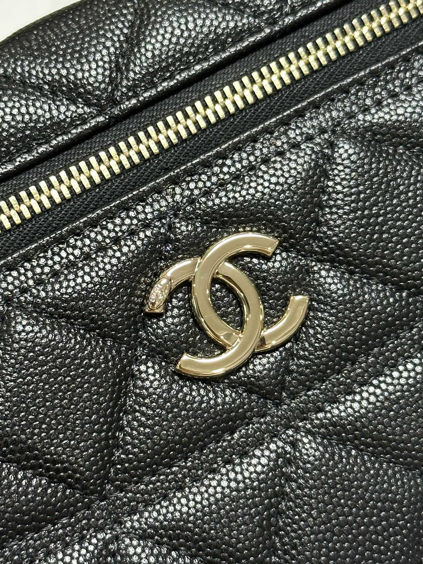 Women's Classic Handbags CHANEL 17827584