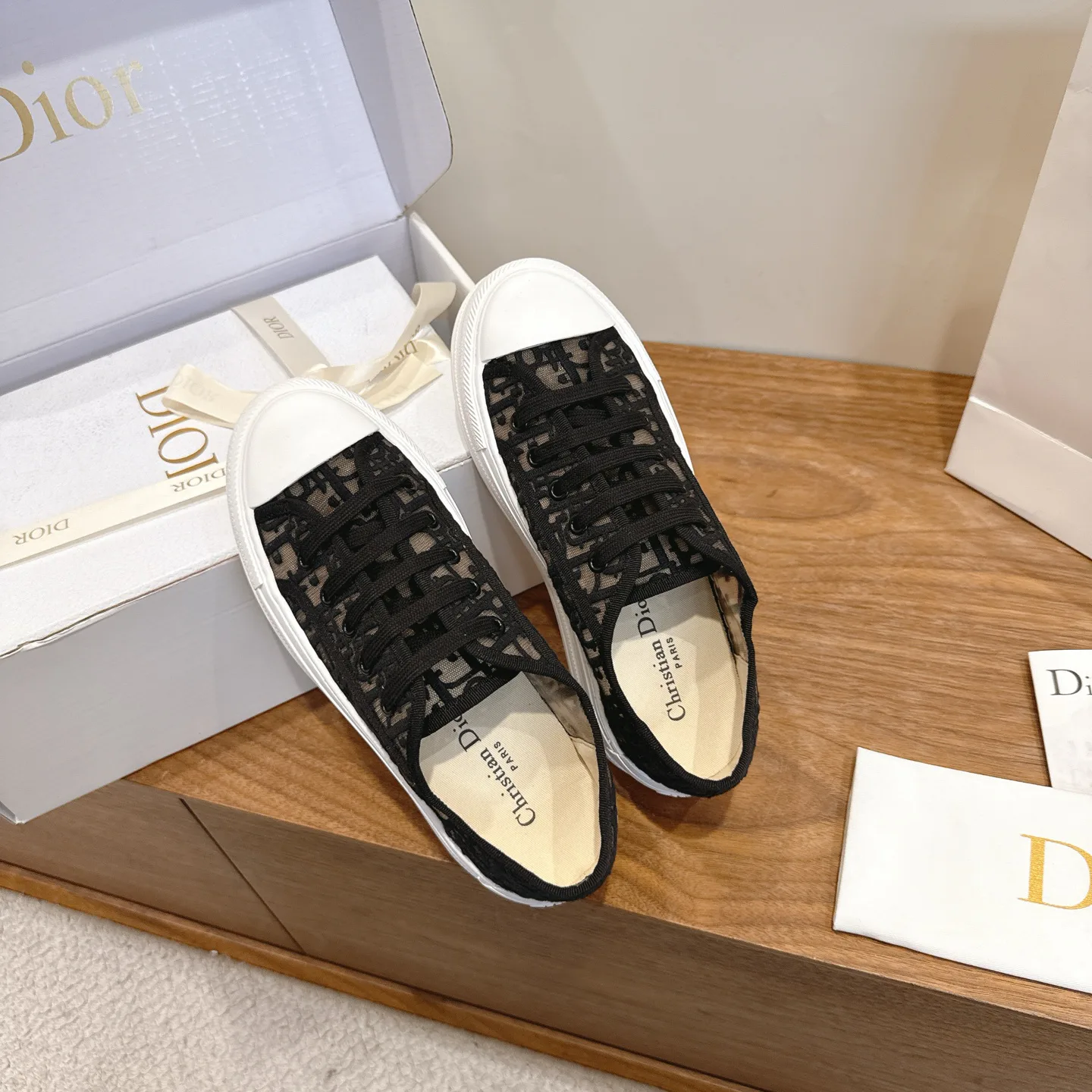 Women's Sneakers CHRISTIAN DIOR 18006950