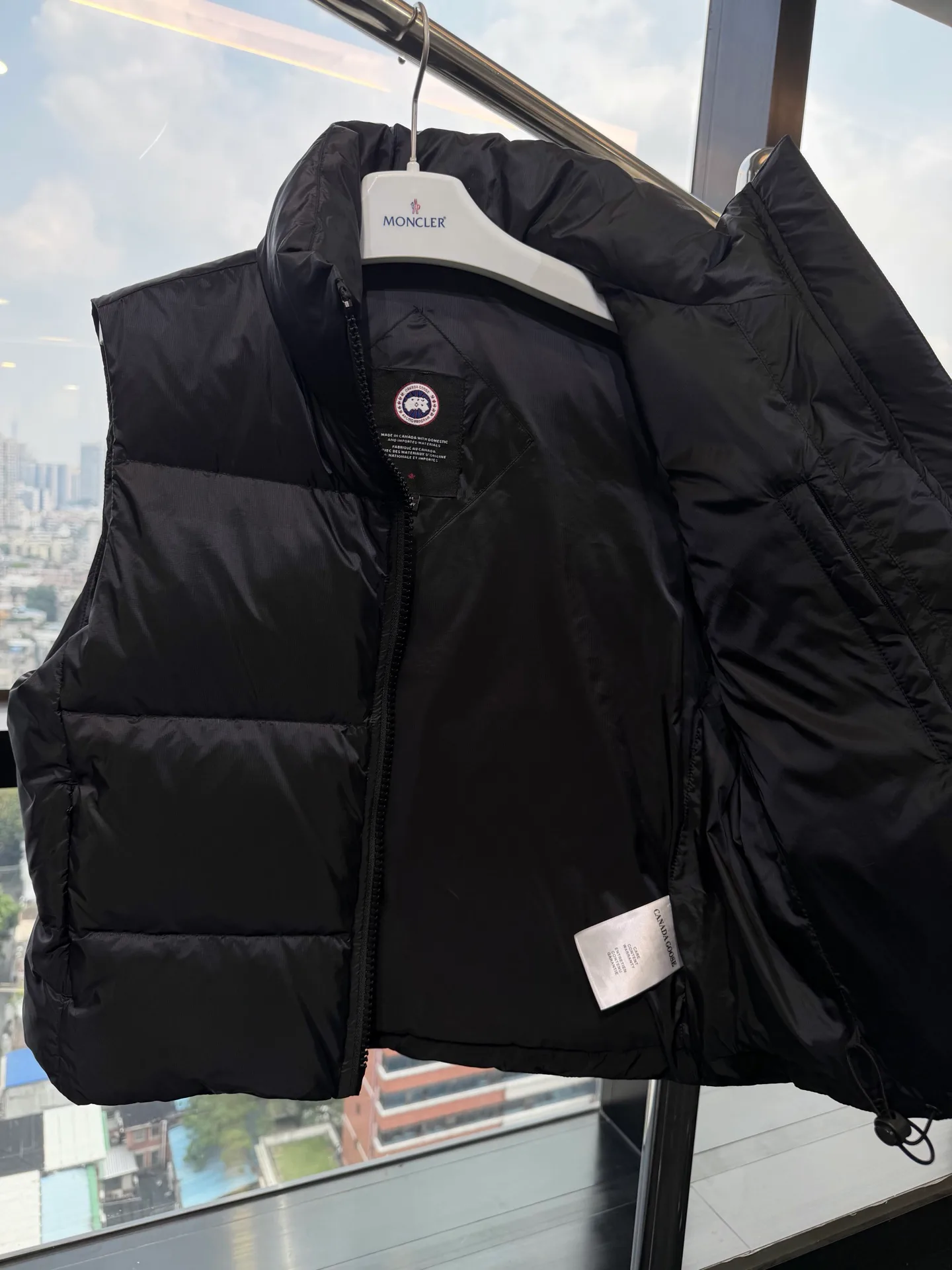 Women's Vests CANADA GOOSE 18336513