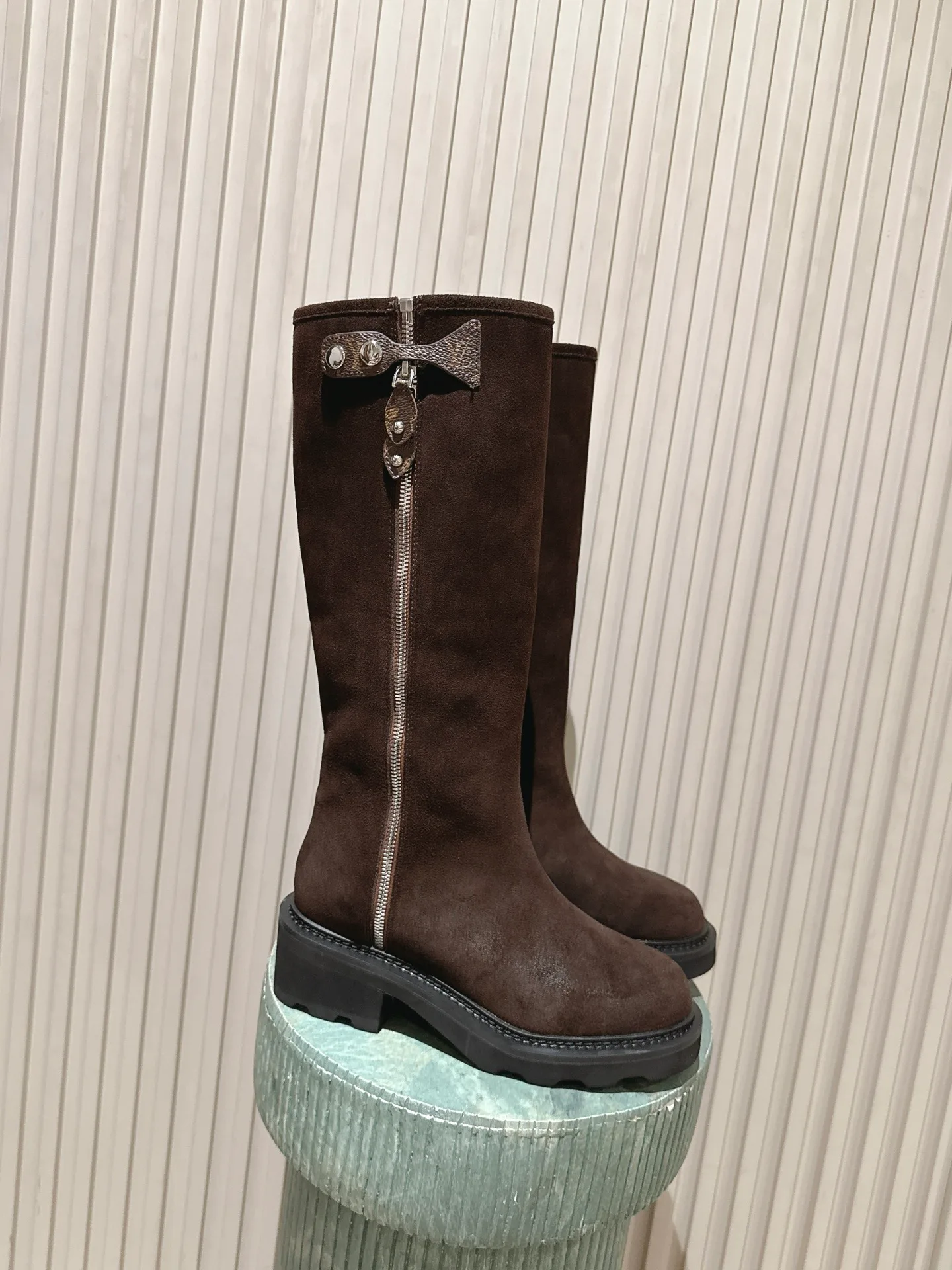 Women's Boots LOUIS VUITTON 18397753