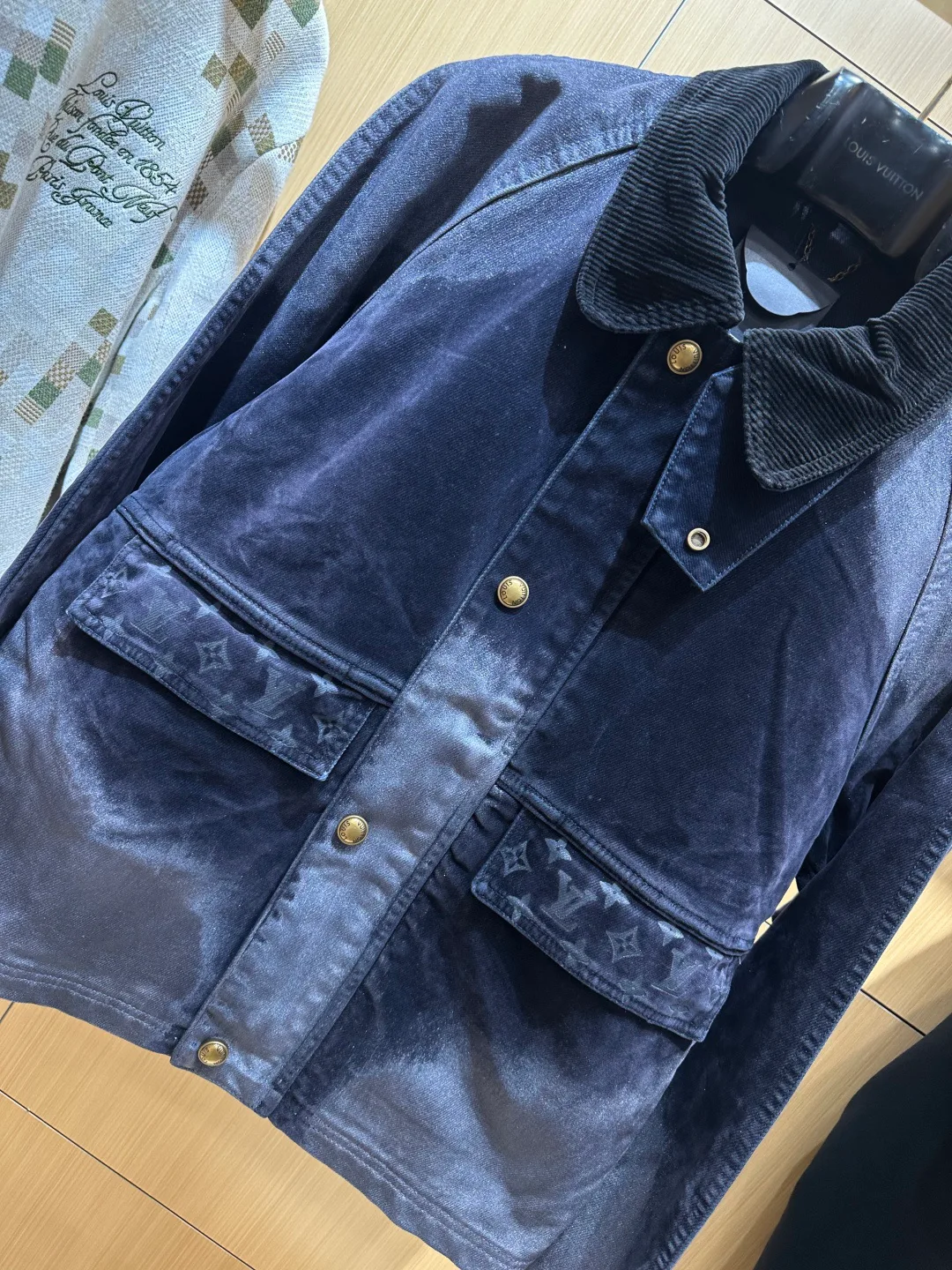 Men's Jackets And Down Jackets LOUIS VUITTON 17813125