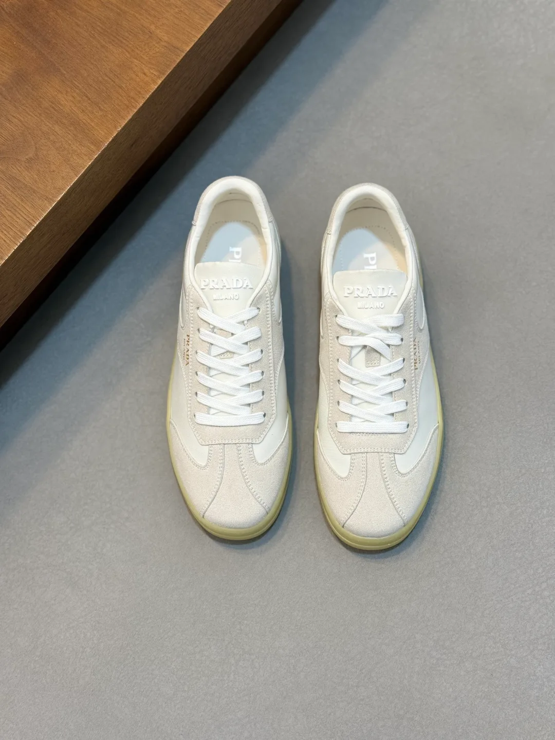 Men's Sneakers PRADA 17809350