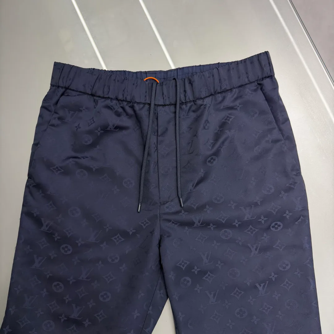 Men's Trousers LOUIS VUITTON 18174038