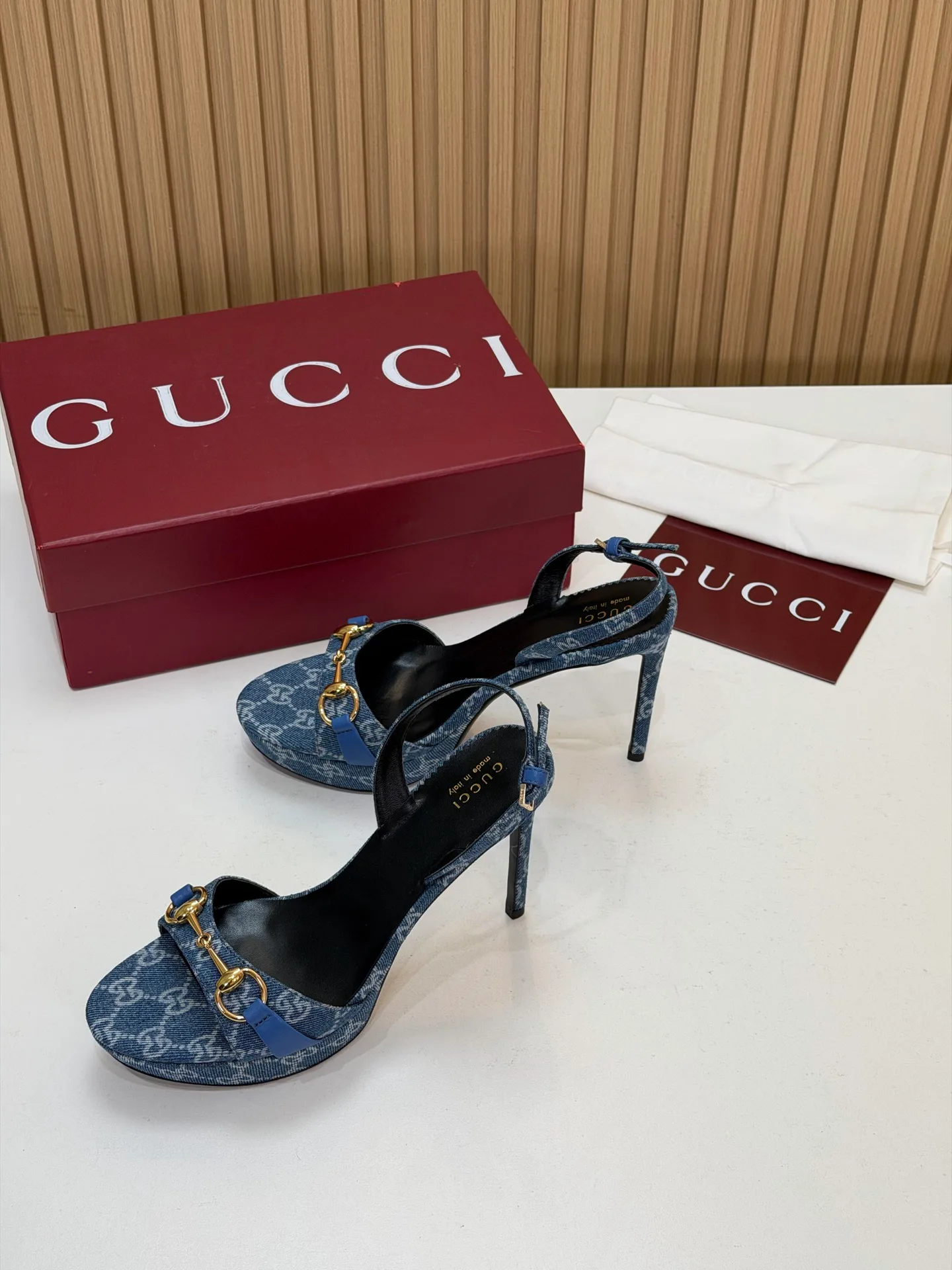 Women's Open-Toe Sandals GUCCI 18396266