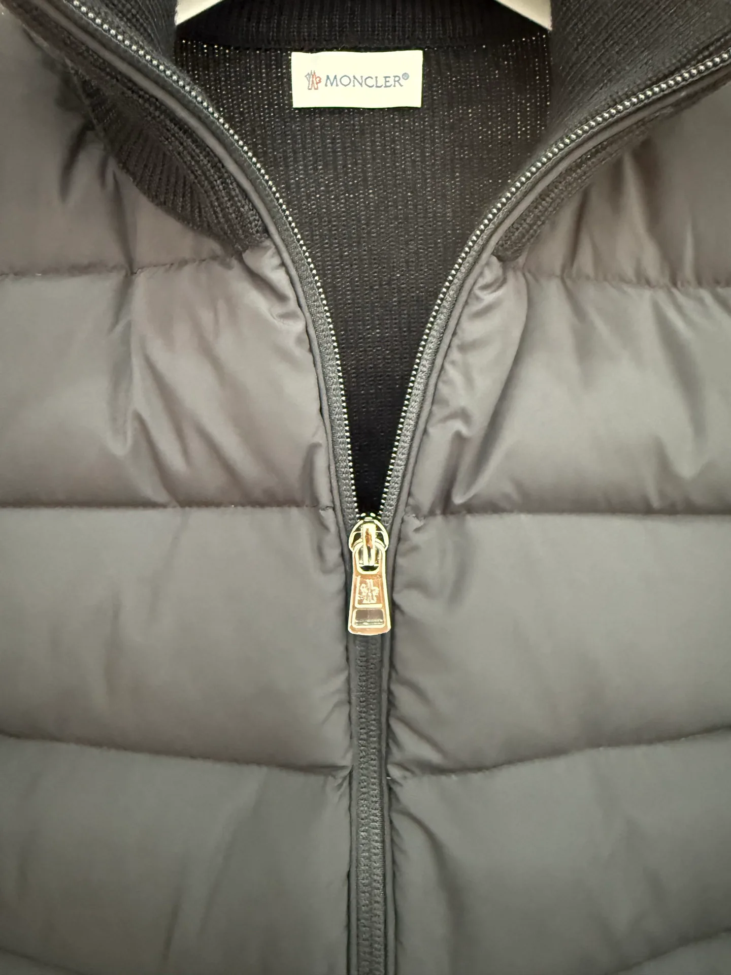 Куртки И Пуховики Мужские Moncler 18599813
