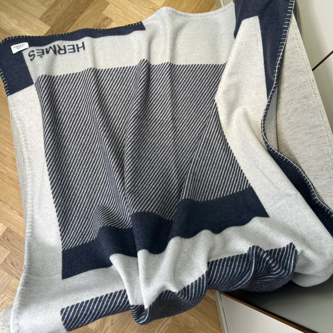 Textiles HERMES 17992439