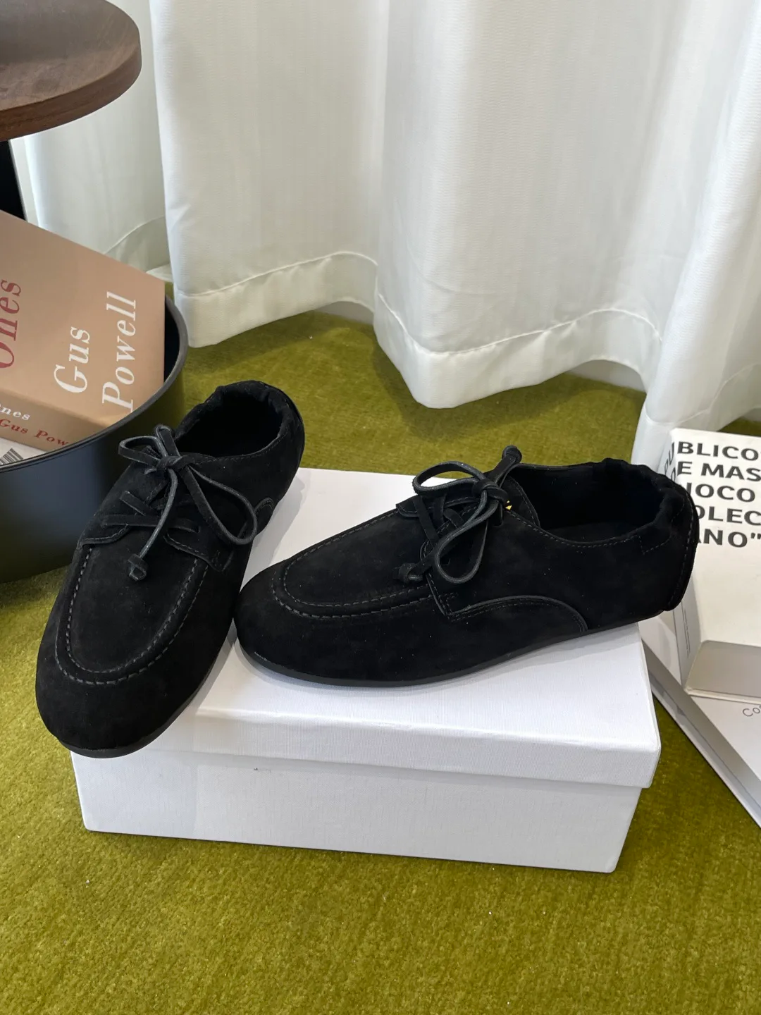 Women's Loafers And Moccasins CELINE 17701361