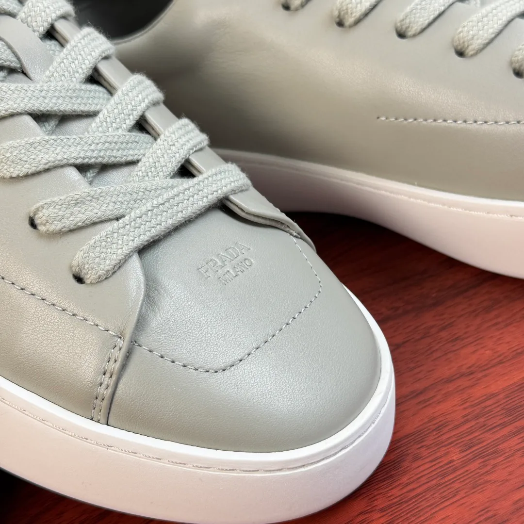 Men's Sneakers PRADA 16935028